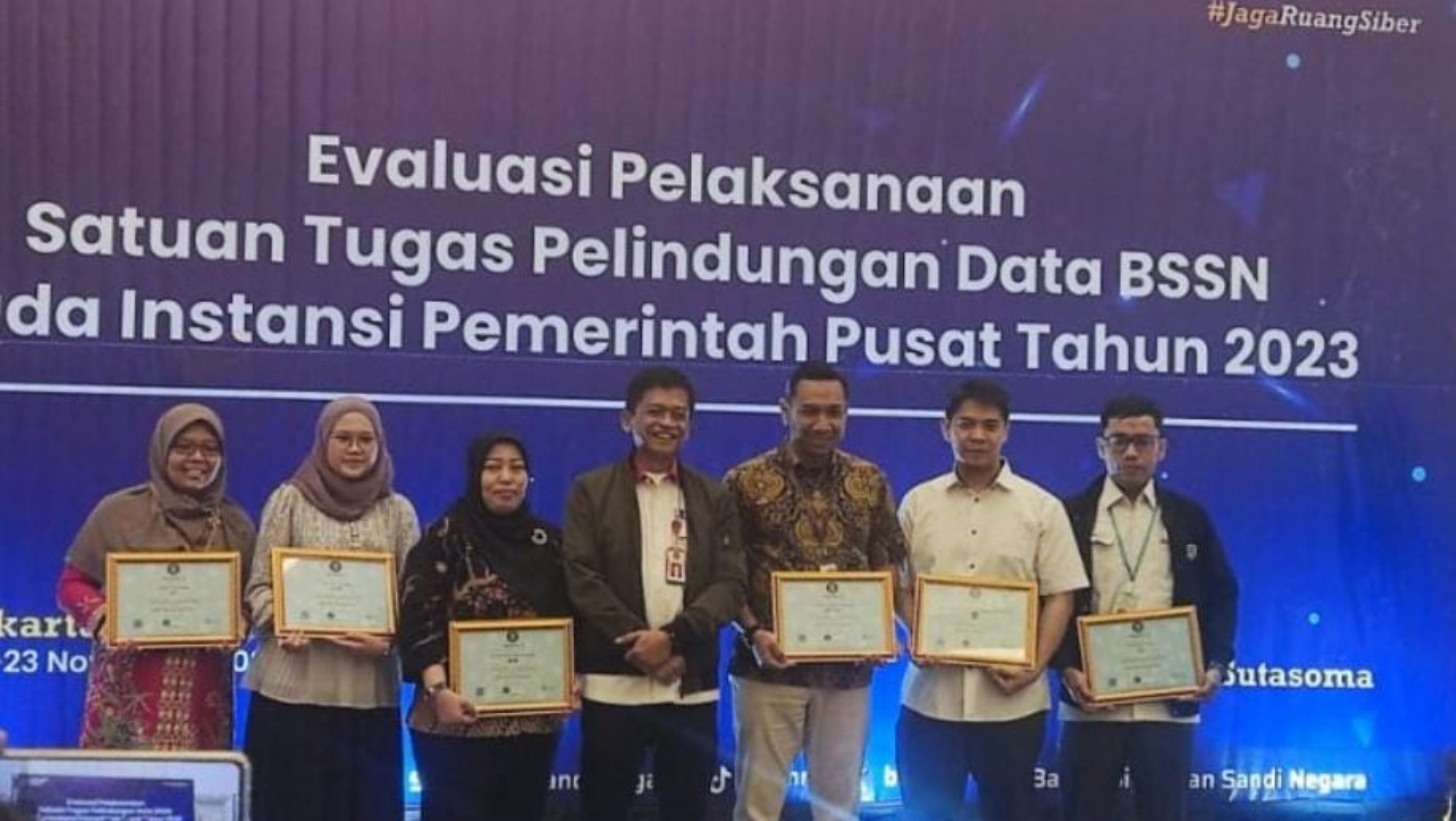 Dukcapil Kemendagri Raih Sertifikat KAMI Dari BSSN