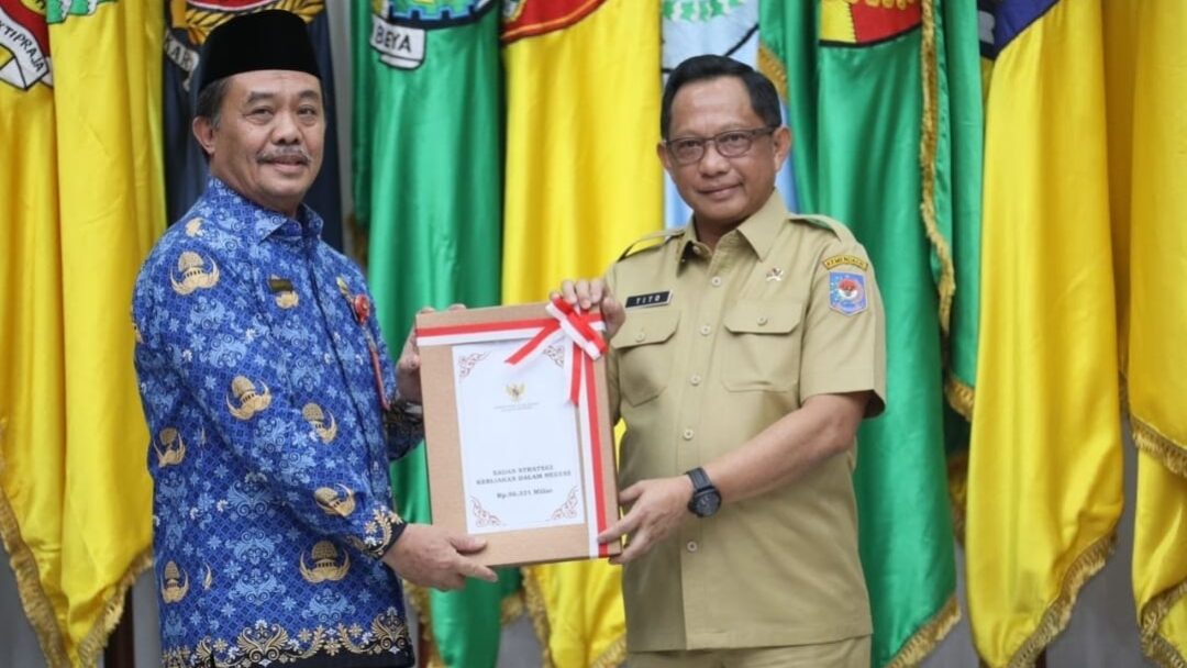 Terima DIPA 2024 dari Mendagri, Kepala BSKDN Imbau Jajarannya Susun Kegiatan yang Efektif dan Efisien