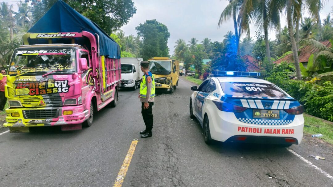 Kecelakaan Beruntun di Pekutatan, 2 Orang Luka