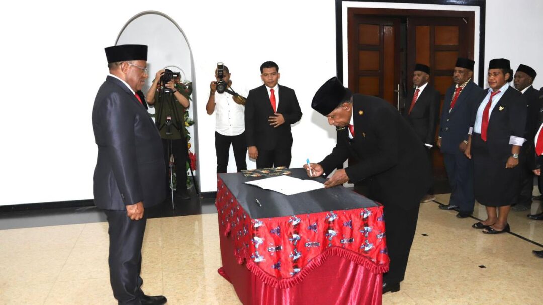 Wamendagri Minta Anggota MRP Provinsi Papua Pegunungan Tidak Terlibat Politik Praktis Dan Fokus Lindungi Hak OAP