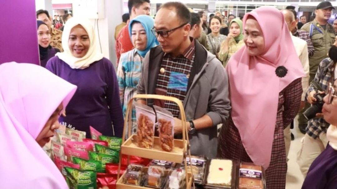 Tumbuhkan Pelaku Ekonomi Kreatif, PJ Gubernur Sulbar , Prof Zudan Apresiasi Event Ekonomi Kreatif Fest Sulbar 2023
