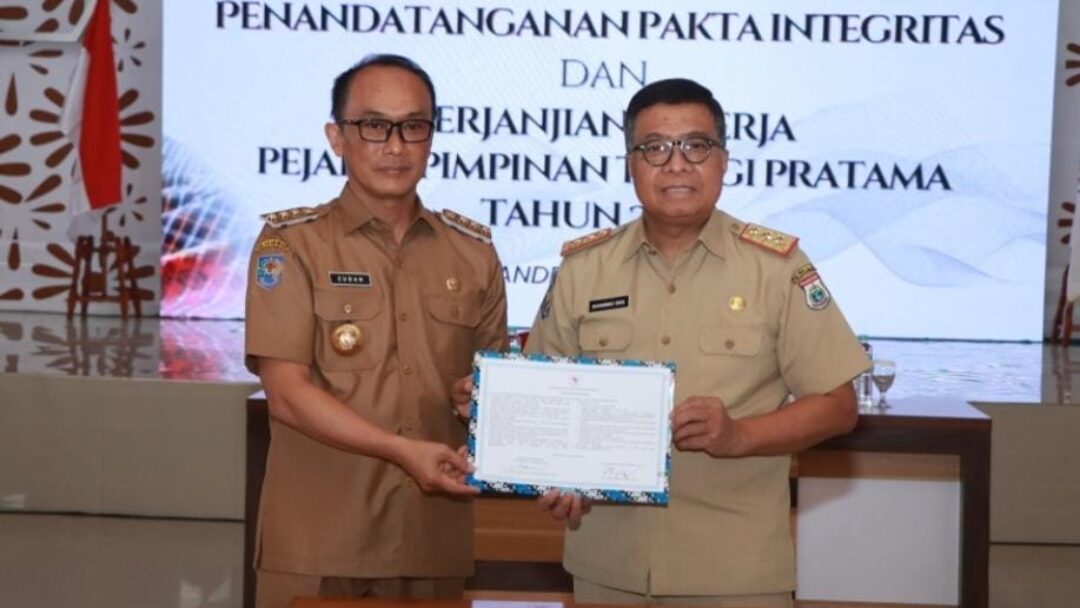 Gas Pol ditahun 2024, OPD Pemprov Sulbar Tandatangani Pakta Integritas dan Perjanjian Kinerja di Hari Pertama Kerja