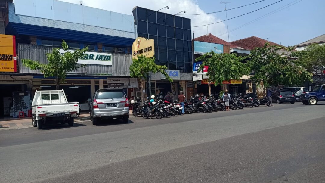 Warga Keluhkan Kenaikan Tarif Parkir Mendadak di Jembrana