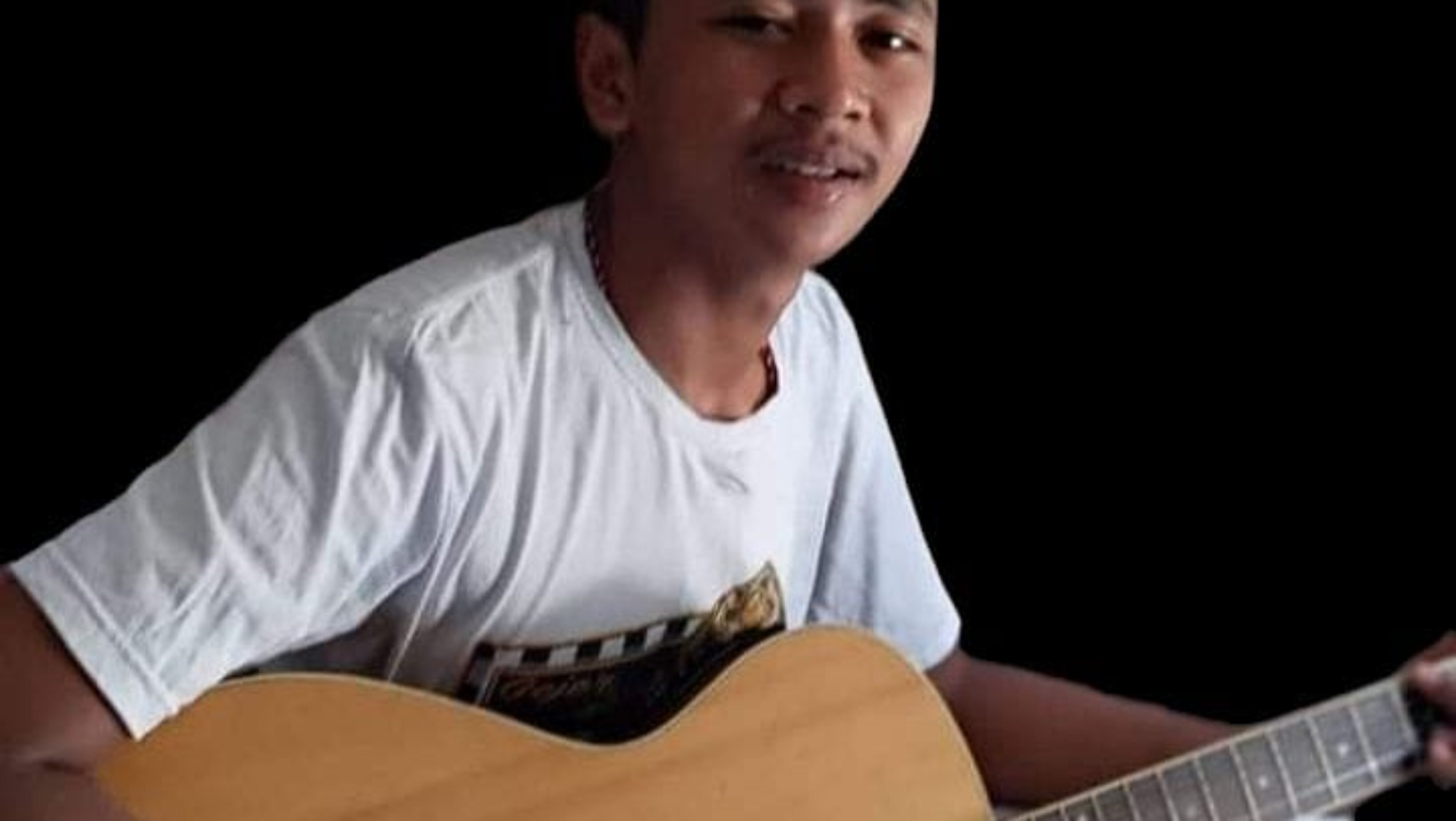 Penyanyi Muda asal Jembrana Dotut Catur Garap Lagu Ciptaan Sendiri