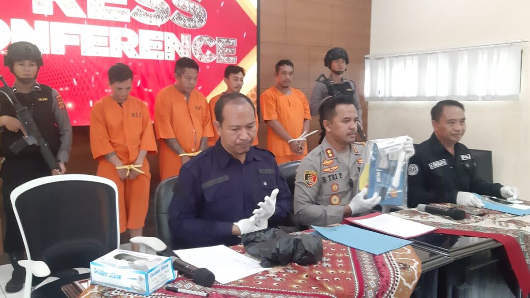 Polisi Ringkus 4 Tersangka Narkoba, Salah Satunya Oknum Tenaga Kontrak