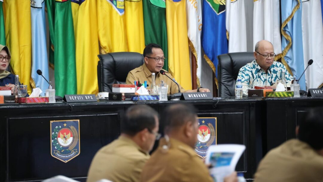Rakor Inflasi, Mendagri Ingatkan Pemda untuk Waspadai Faktor Cuaca