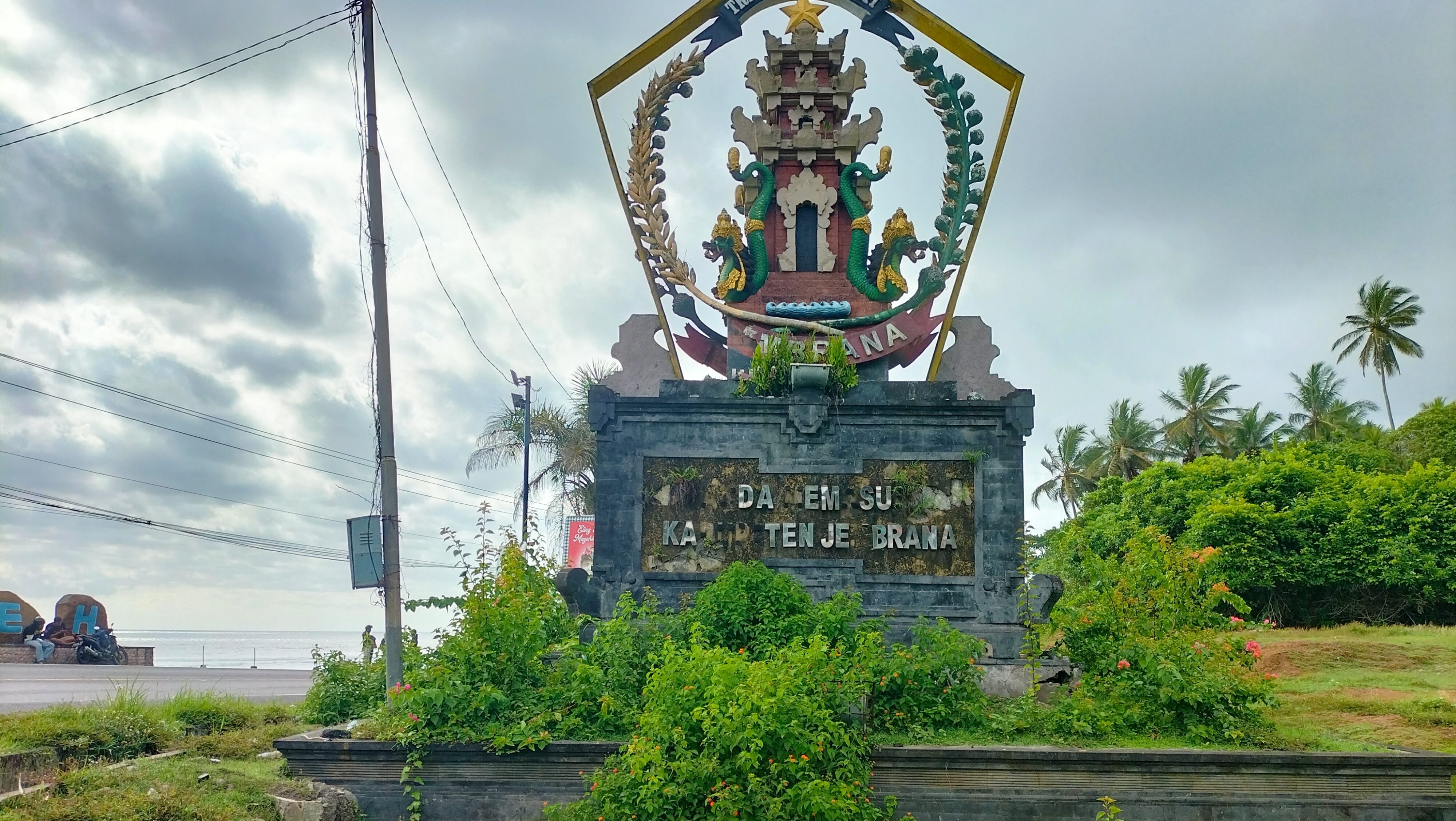 Tugu Perbatasan Jembrana Memprihatinkan, Warga Minta Perhatian Pemkab