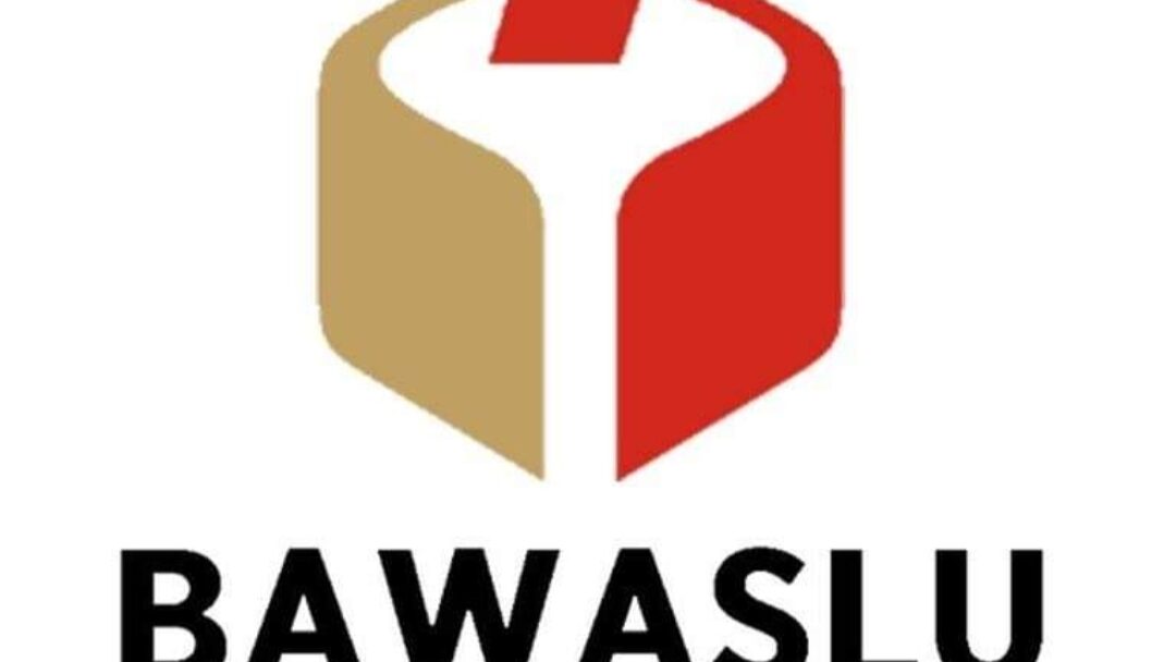 Jelang Pemilu 2024, Bawaslu Jembrana Lantik 898 Pengawas TPS