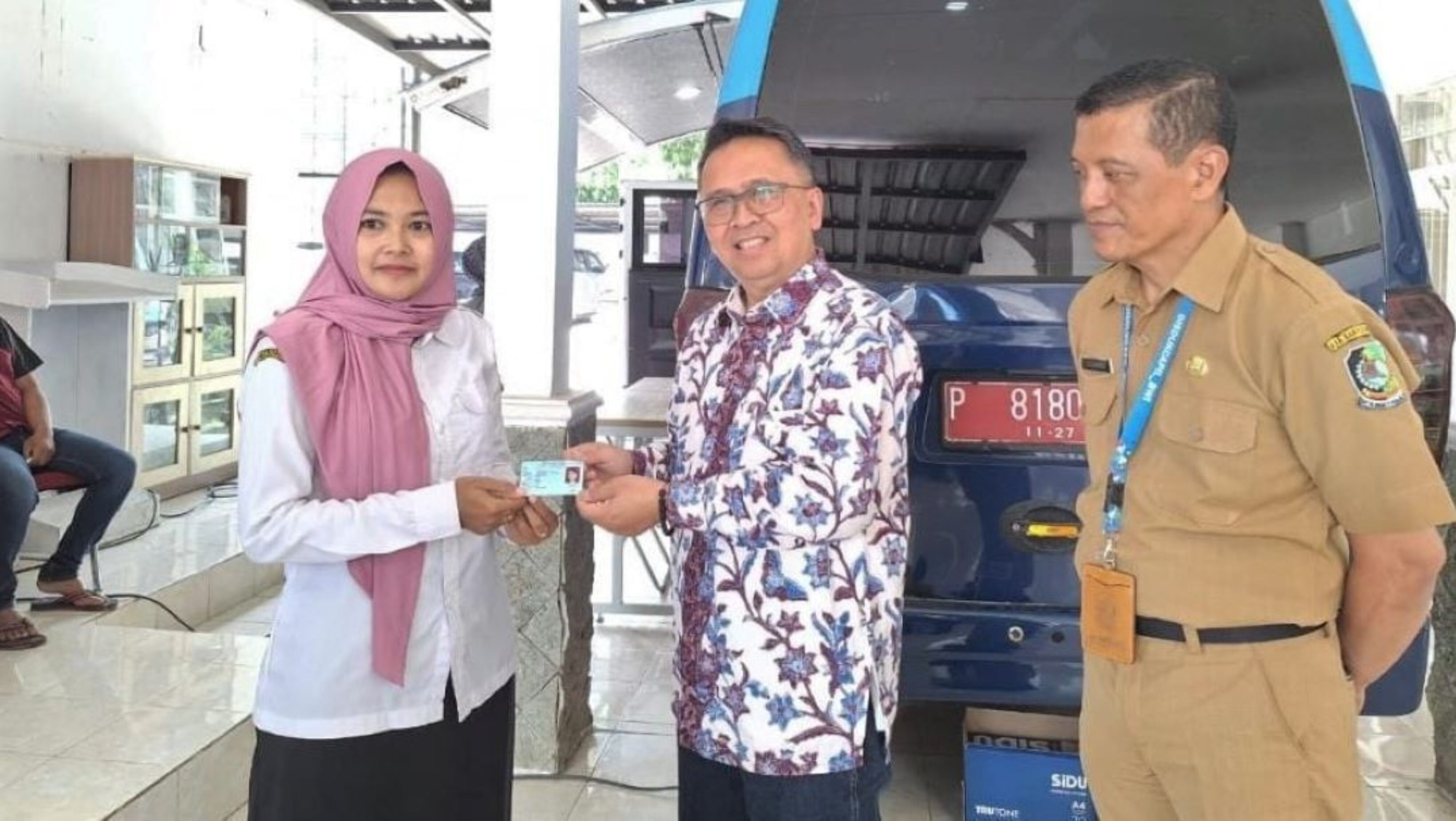 Awali Tahun 2024 Ditjen Dukcapil Tinjau Layanan Publik di Ujung Timur Pulau Jawa