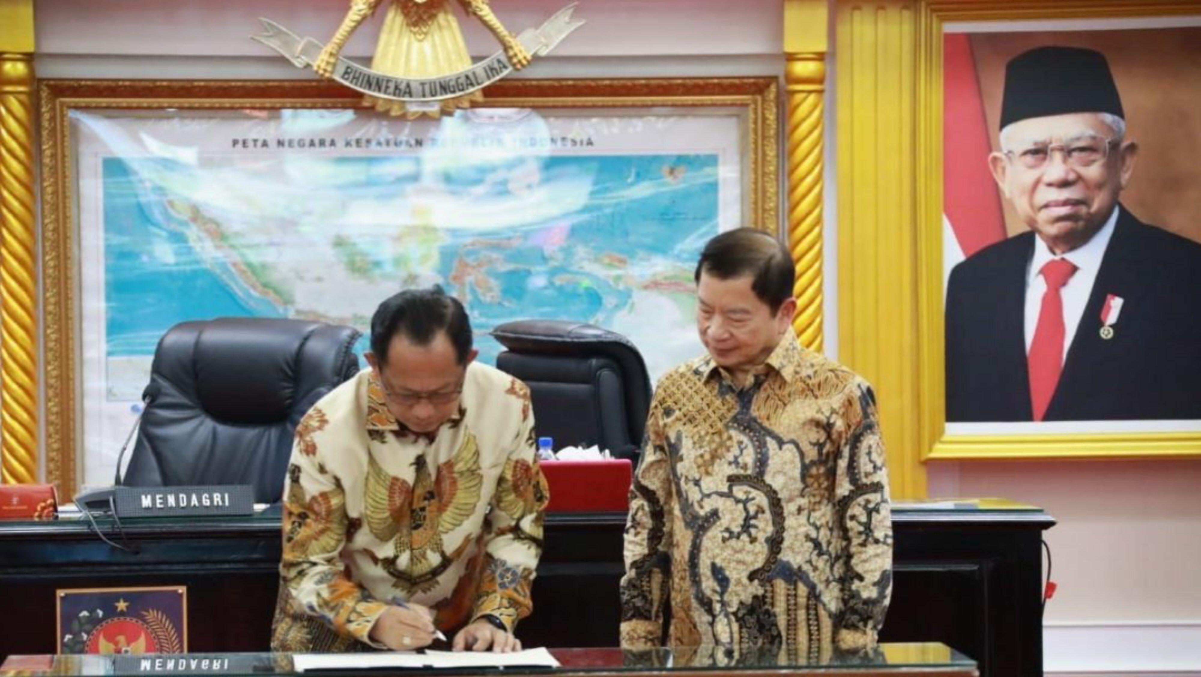 Kemendagri dan Bappenas Tanda Tangani SEB Penyelarasan RPJPN dan RPJPD 2025-2045