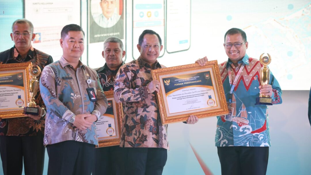 Capai Aktivasi IKD Tertinggi, 13 Disdukcapil Sabet Penghargaan Dukcapil Prima Award