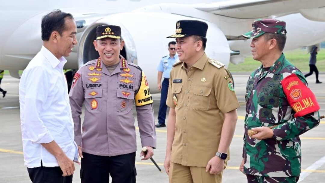 Presiden Joko Widodo Tiba di Palembang Disambut Pj Gubernur Sumsel bersama FORKOPIMDA
