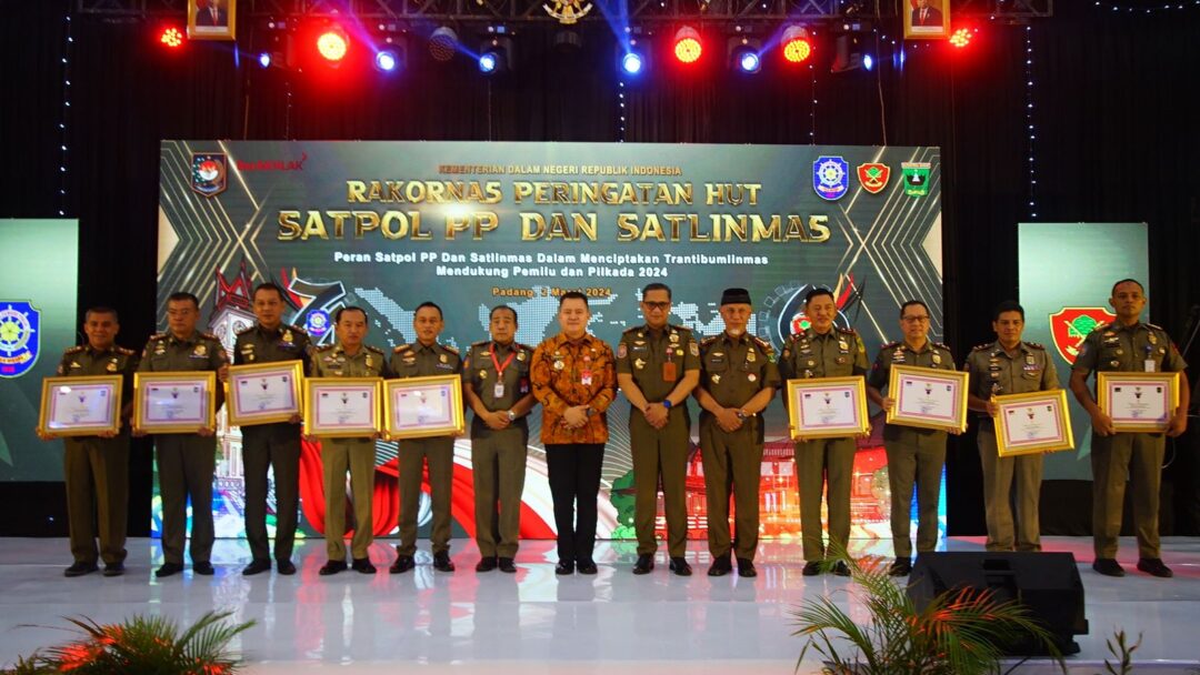 Buka Rakornas Satpol PP dan Satlinmas, Plh. Dirjen Bina Adwil Berikan Apresiasi Kesuksesan Pengamanan Pemilu 2024