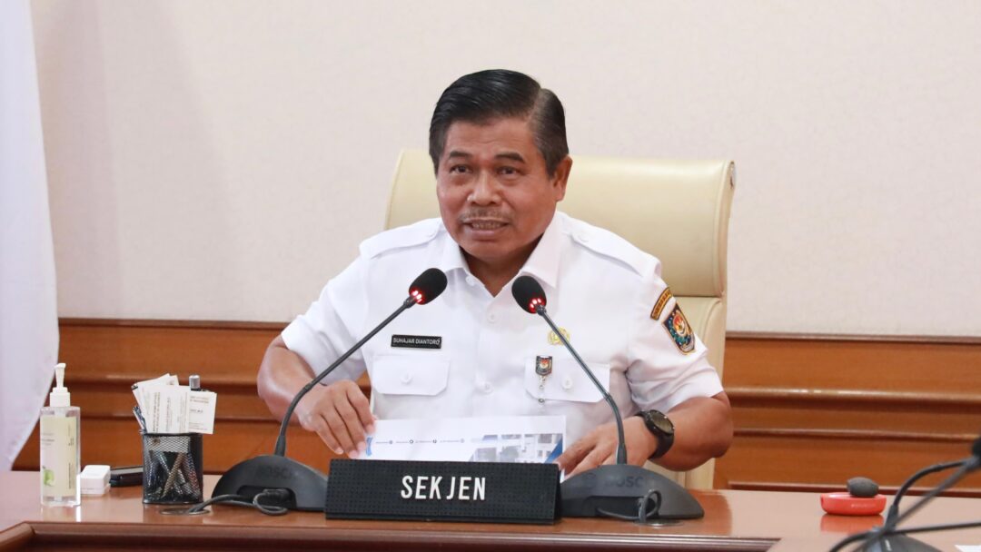 Sekjen Kemendagri Tekankan Pemerintah Daerah Harus Membayar THR Tepat Waktu
