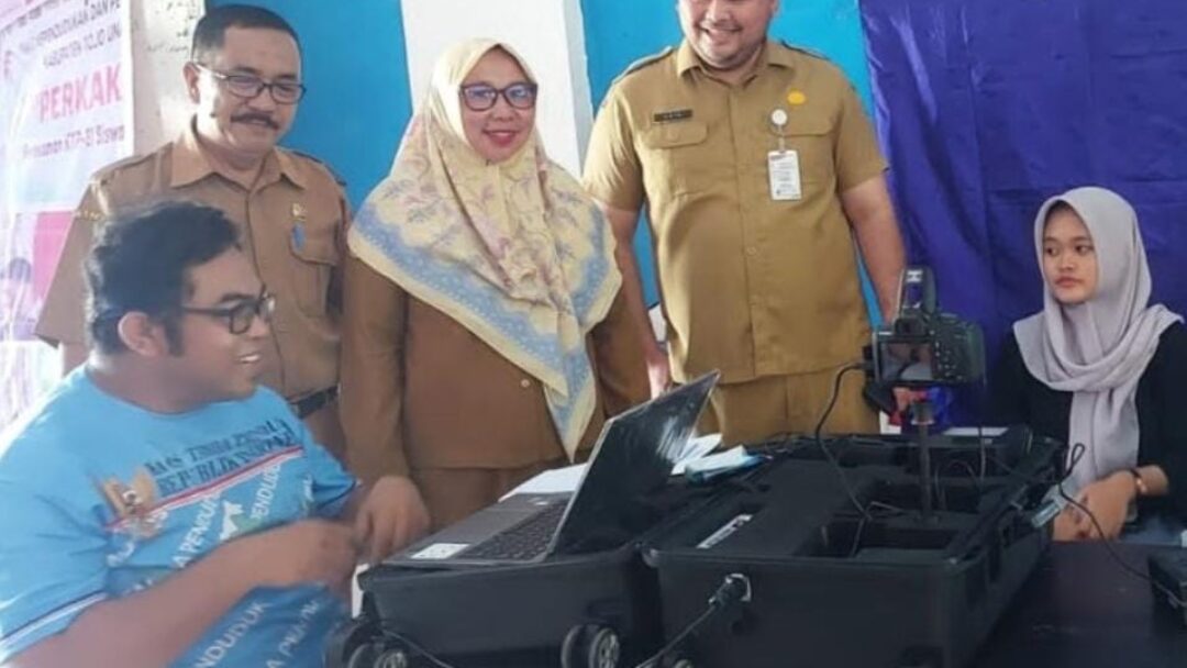 Menuju Ampana-Touna, Tim Jebol Adminduk 3T Bagikan 1.532 Dokumen Kependudukan