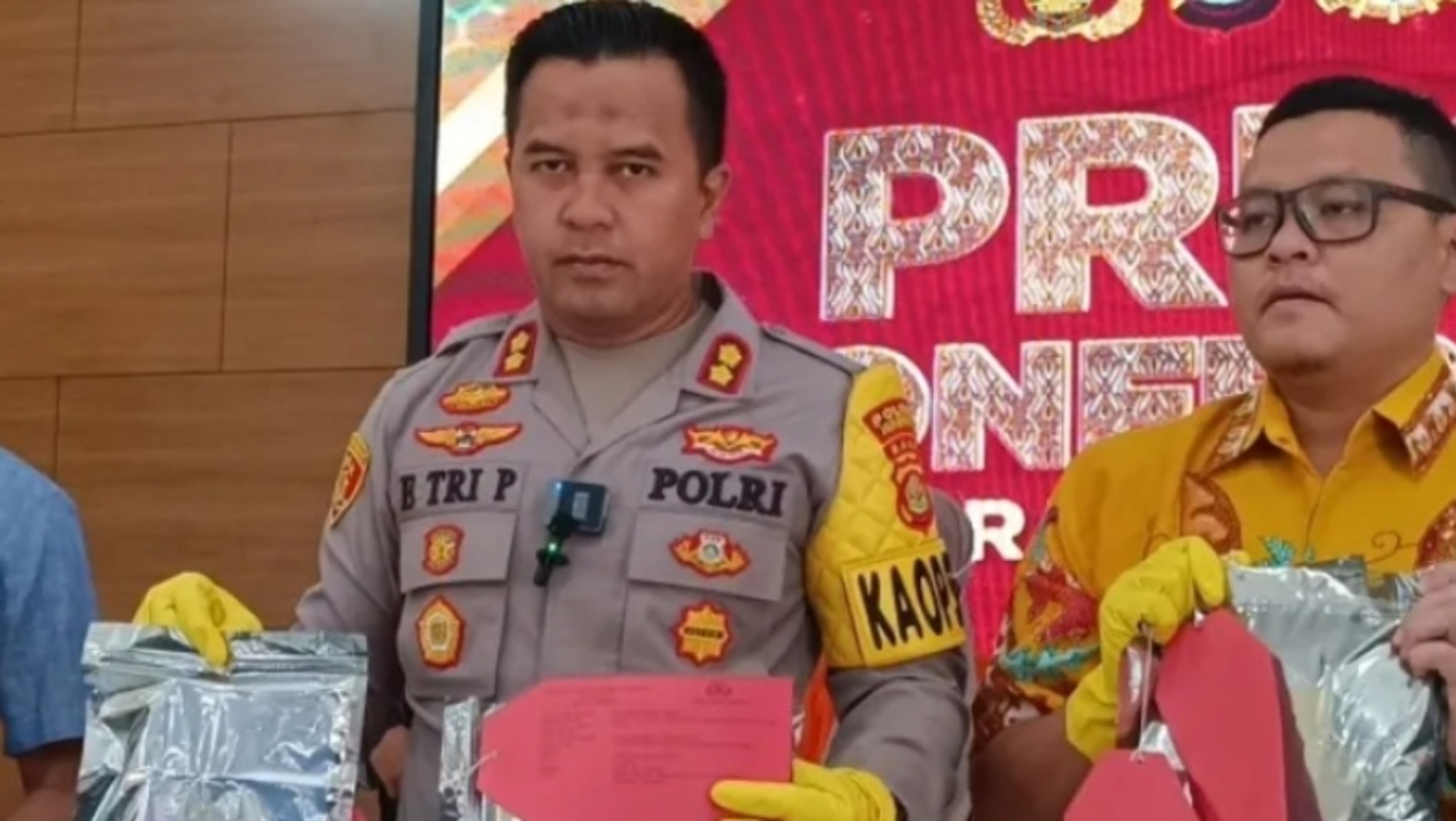 Modus Ritual Gaib Gandakan Uang, Pasangan Suami Isteri Ditangkap Polisi