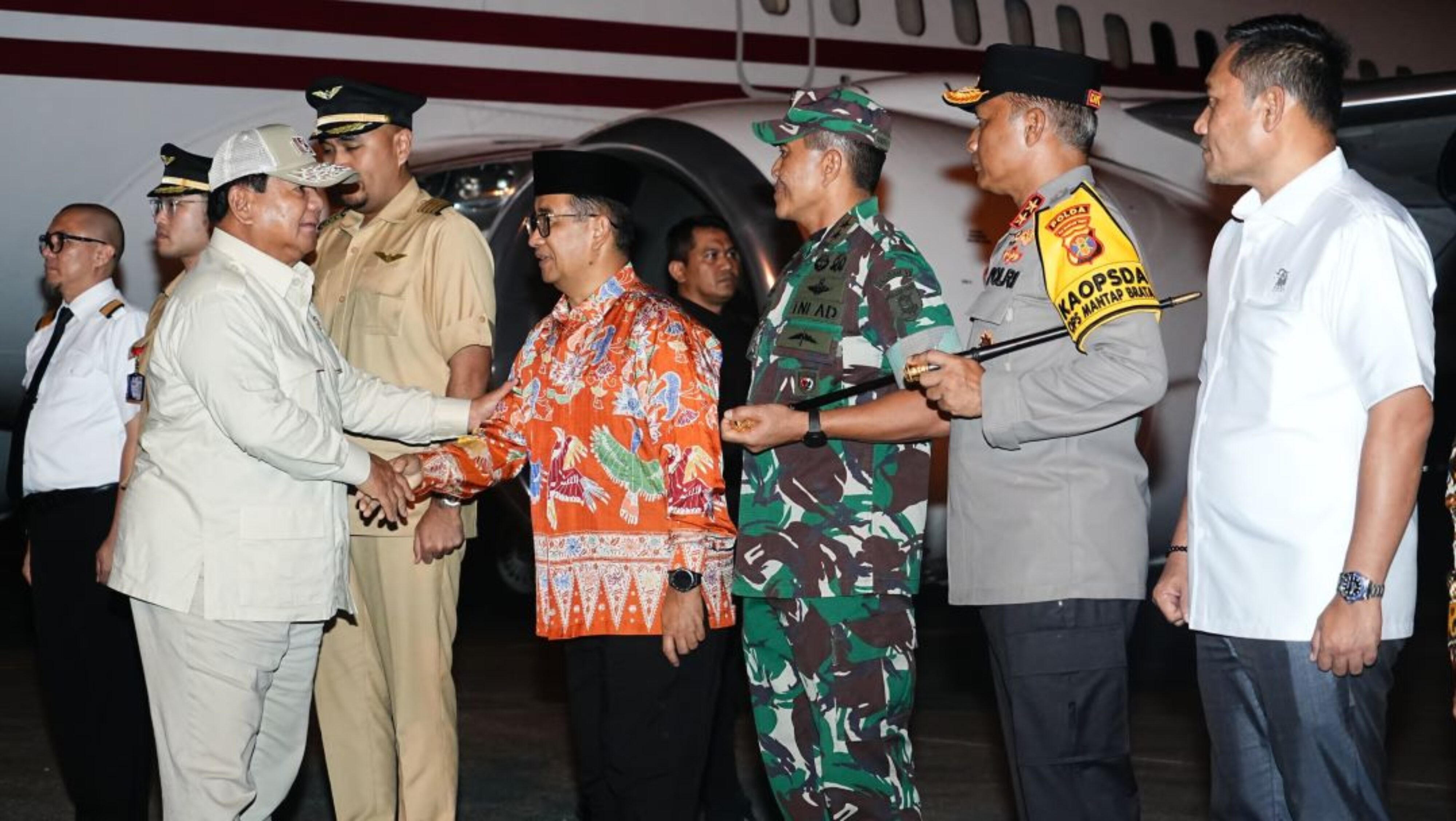 Tiba di Balikpapan, Menhan RI Disambut Pj Gubernur dan Forkopimda Kaltim