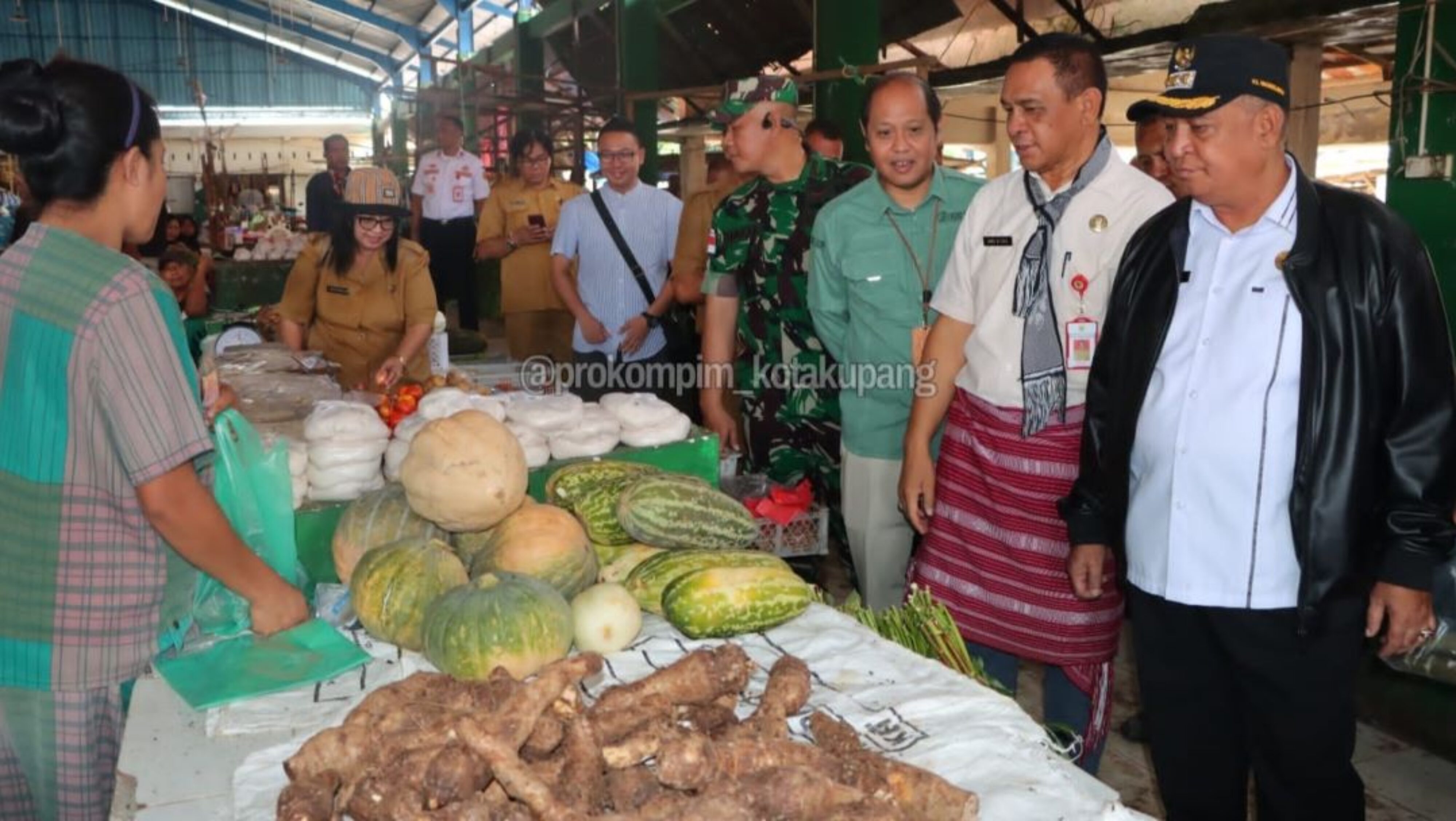 Pemkot Kupang Lakukan Sidak ke Pasar, Simak Berikut Pesan PJ Wali Kota Untuk Masyarakat