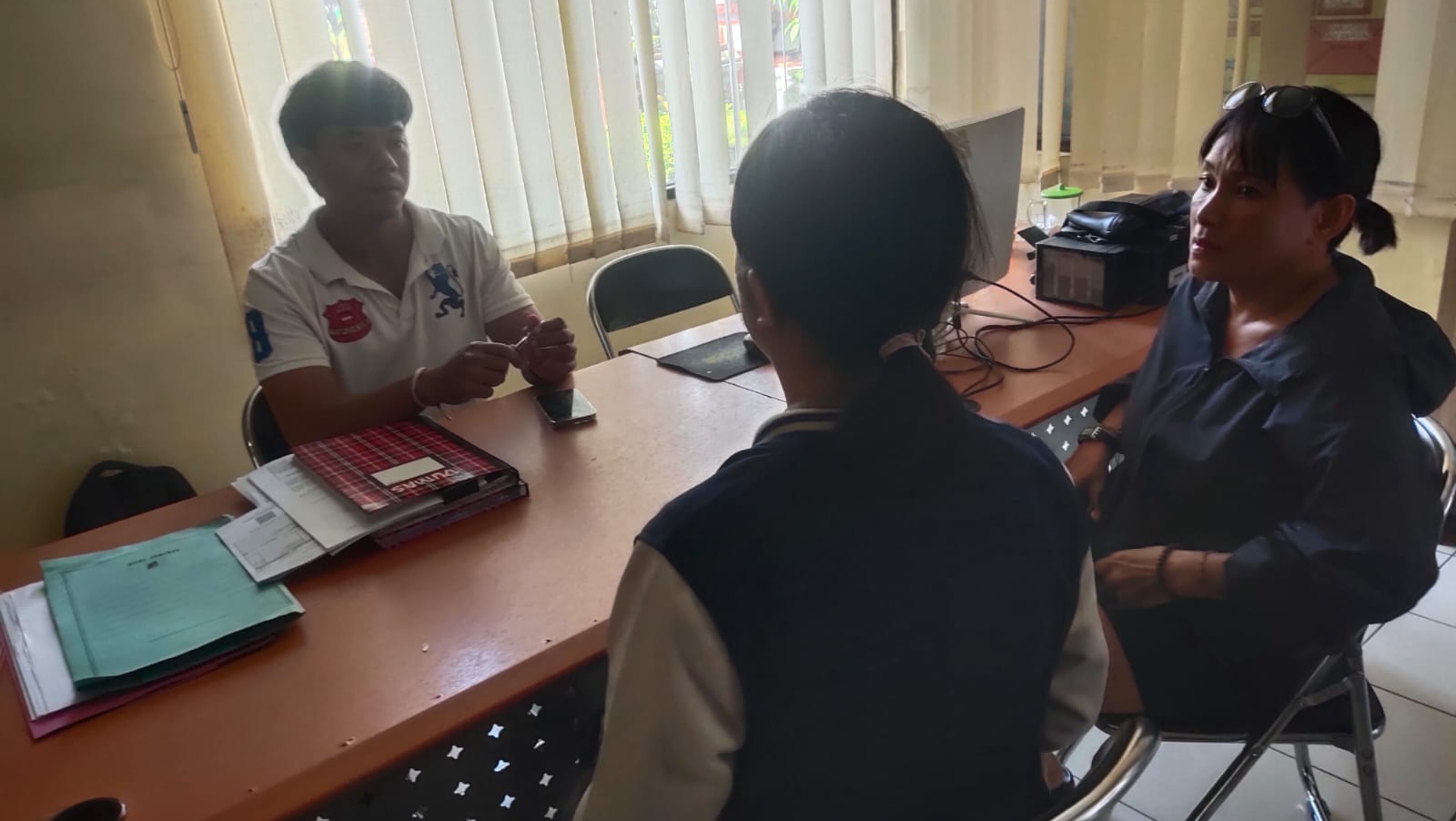 Artis Bali Adi Wisnu Diduga Ditahan Dua Hari di Vila, Kunci Mobilnya Dirampas