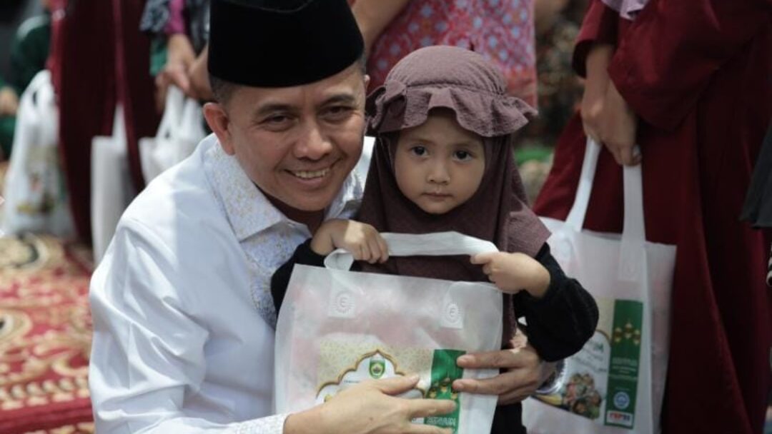 Pj Gubernur Sumsel Fatoni Tebar Kebahagiaan Bersama 1.445 Yatim Piatu