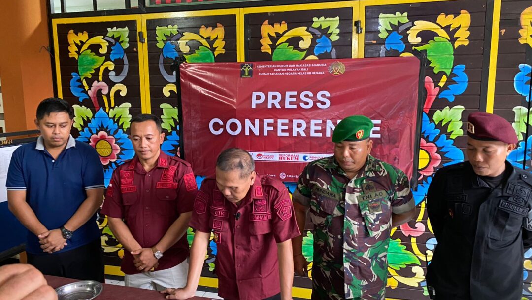 Petugas Gabungan Rutan Negara Gelar Razia, Temukan Sajam dan Barang Terlarang