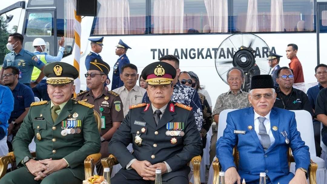 Sekda Sultra Asrun Lio Hadiri HUT TNI AU Ke-78