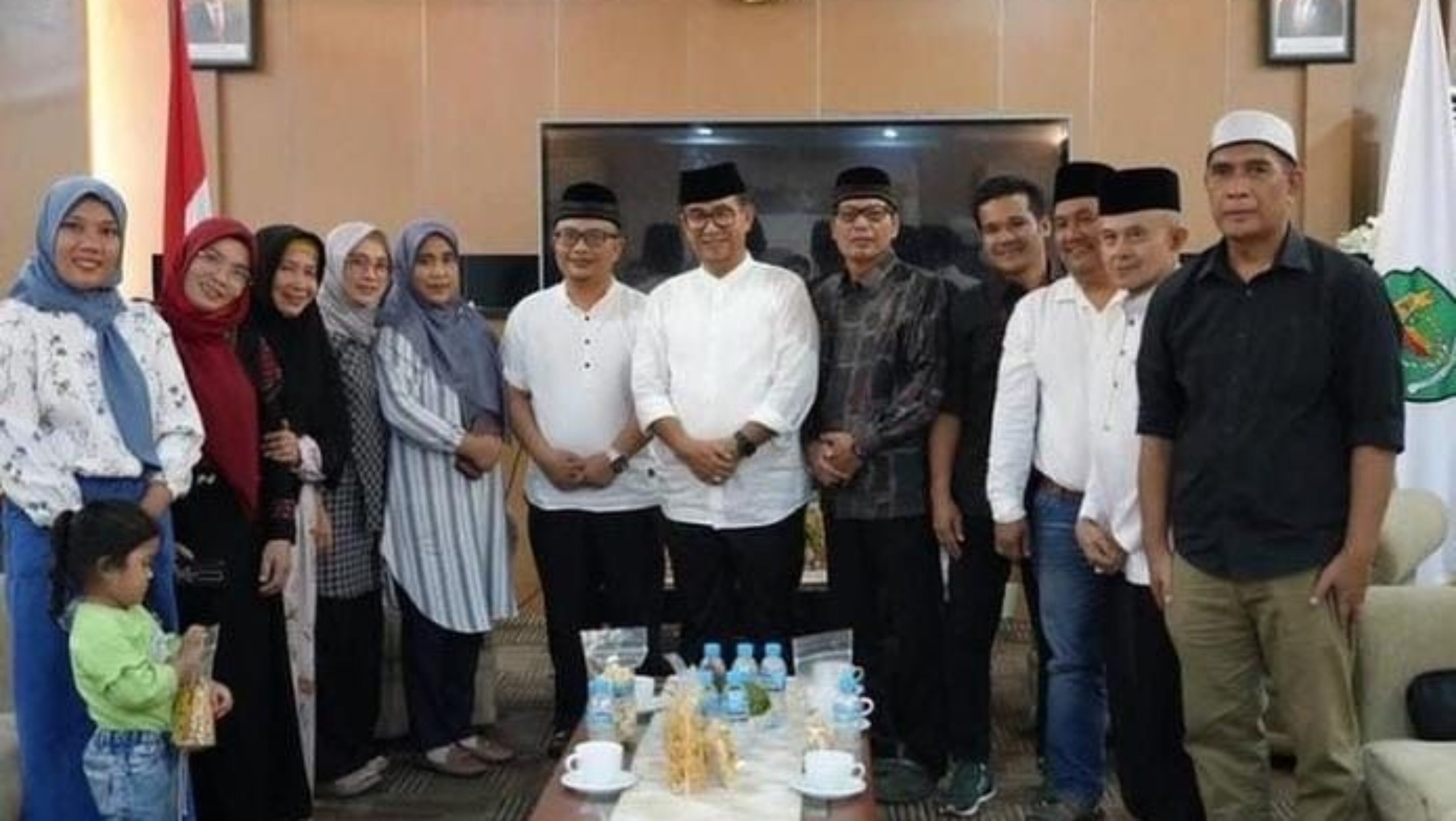 Penjabat Gubernur Kaltim Terima Audiensi Yayasan Ikatan Keluarga Minang