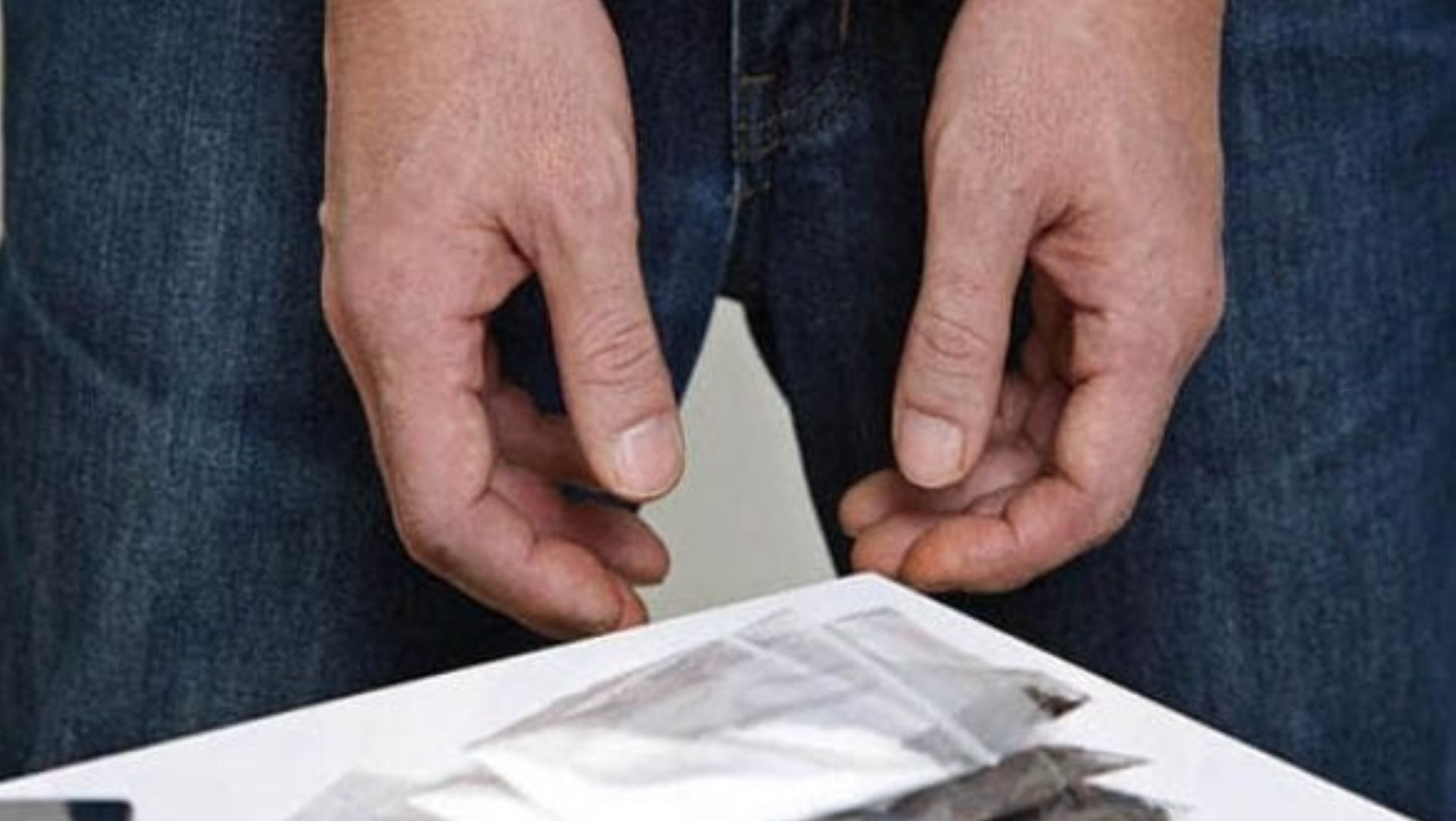 Tergiur Upah Jutaan Rupiah, Kurir Narkoba Malah Masuk Bui Dijerat Pasal Berlapis