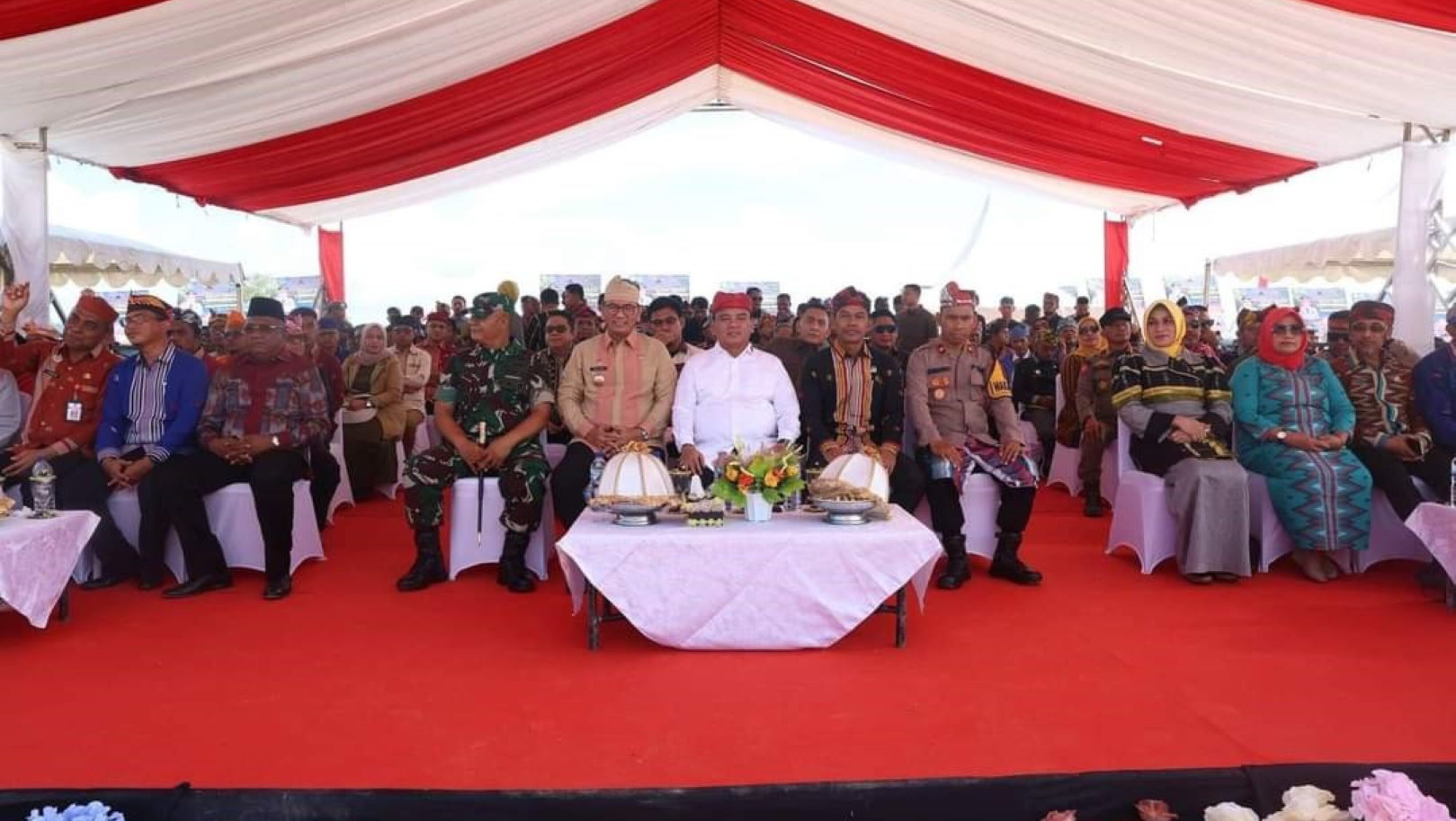 Pj. Gubernur Sultra Resmikan Kantor Bupati Buton Tengah