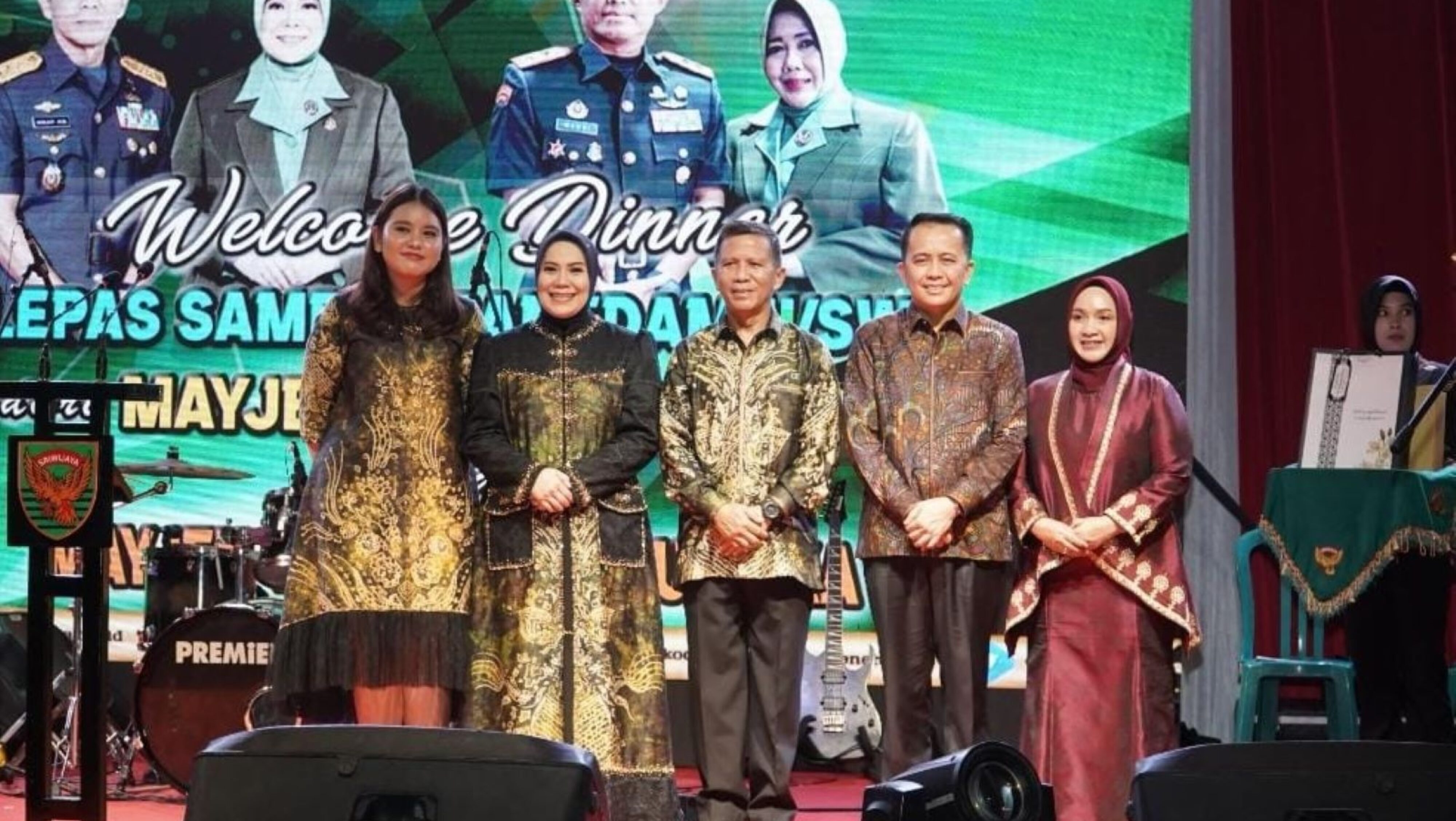 Agus Fatoni Hadiri Malam Lepas Sambut Pangdam II Sriwijaya