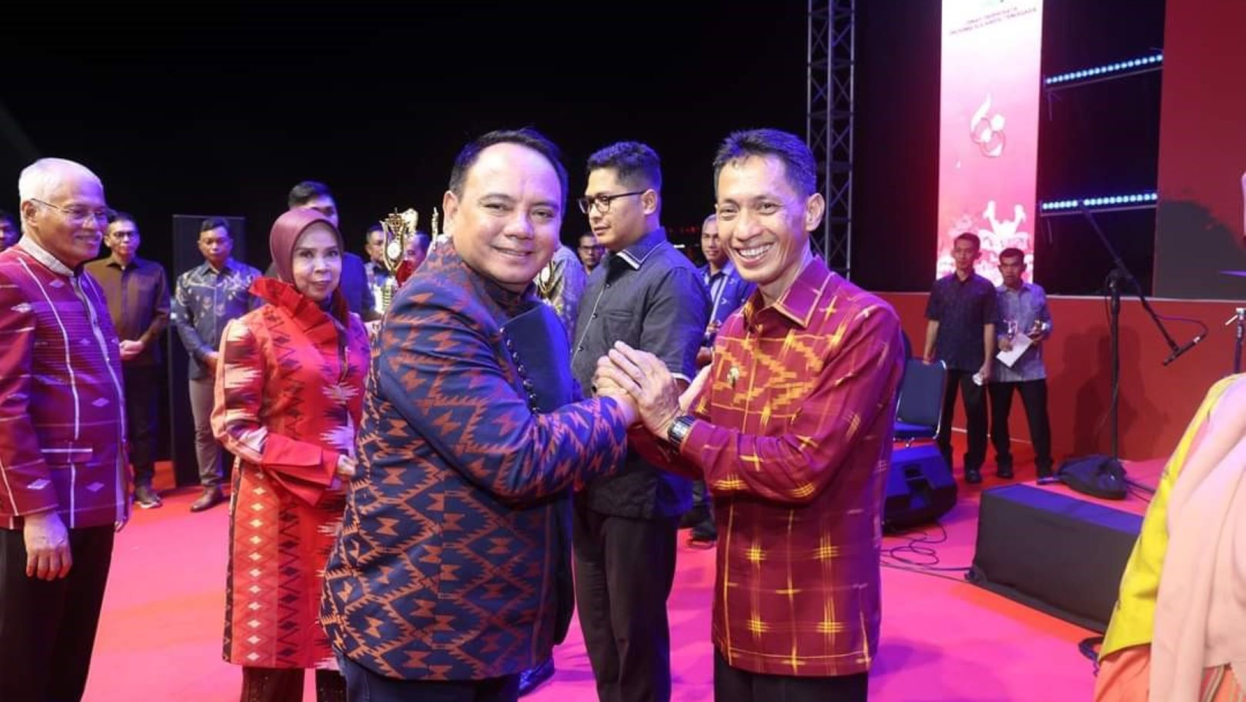 Pj Gubernur Sultra Hadiri Malam Ramah Tama HUT Ke-60 Sultra Sekaligus Membuka Event Halo Sultra