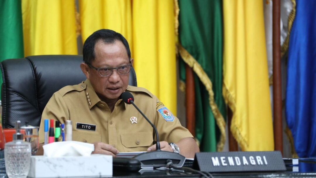 Mendagri Ingatkan Daerah Jangan Terlena Meski Inflasi Nasional Terkendali
