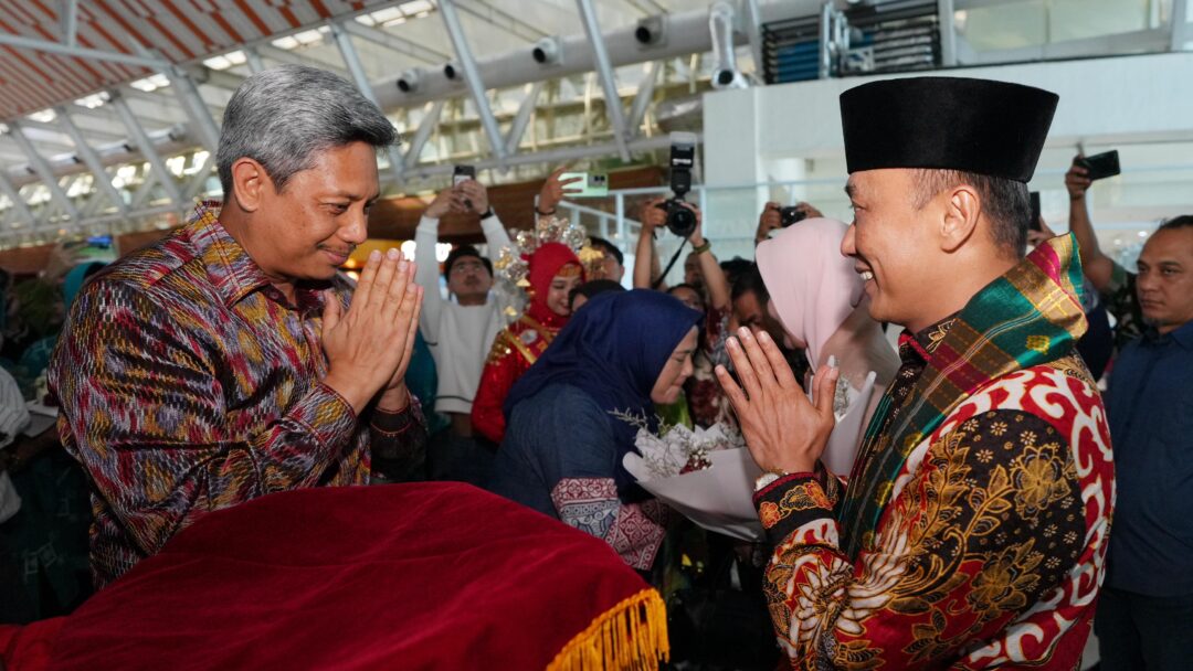 Dijemput Forkopimda, OPD dan Tokoh Masyarakat, Pj Gubernur Sulsel: Terima Kasih Sambutan Hangatnya