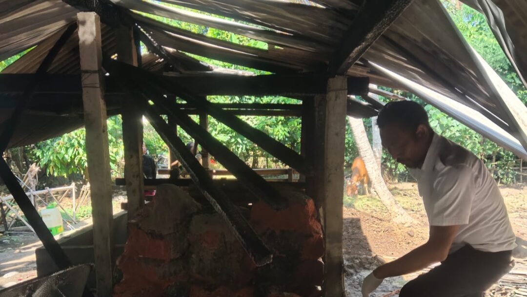 Gudang Pertanian dan Kandang Sapi Terbakar di Mendoyo, Kerugian Belasan Juta