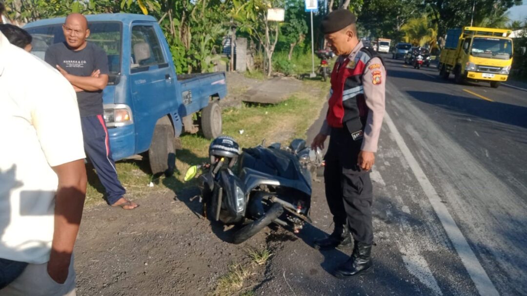 Lakalantas Di Mendoyo, Pemotor Nyaris Terlindas Truk