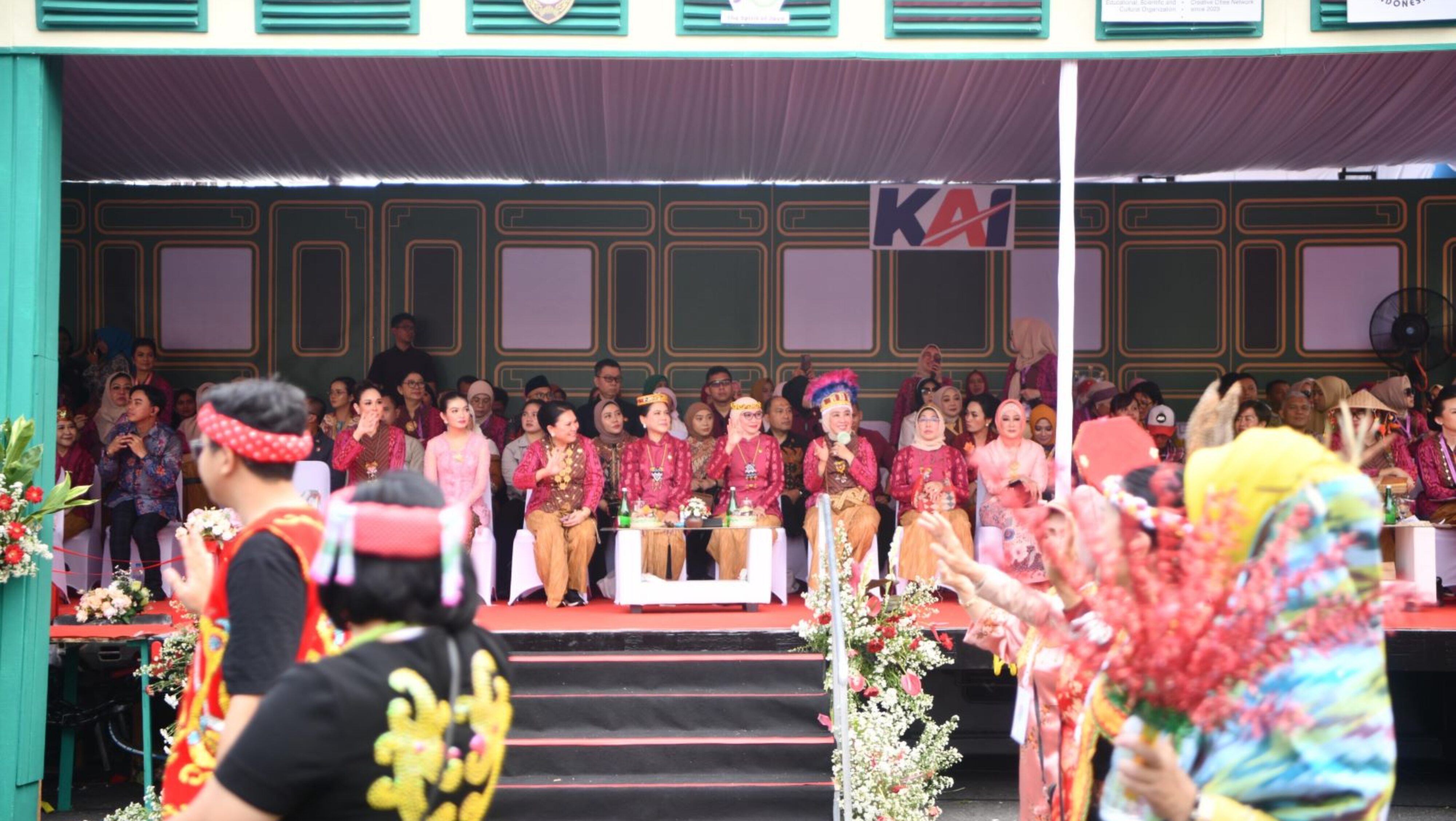 Kader PKK Seluruh Indonesia Turut Meriahkan Parade Budaya Nusantara Di Solo