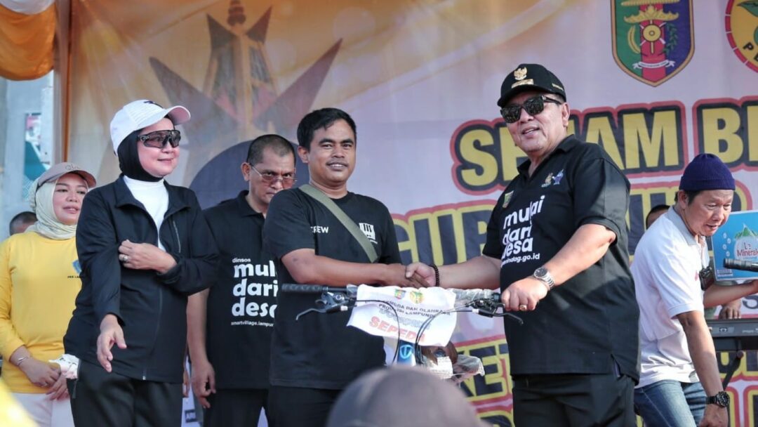 Gubernur Arinal Dan Ibu Riana Senam Lampung Berjaya Bersama Masyarakat Lampung Utara