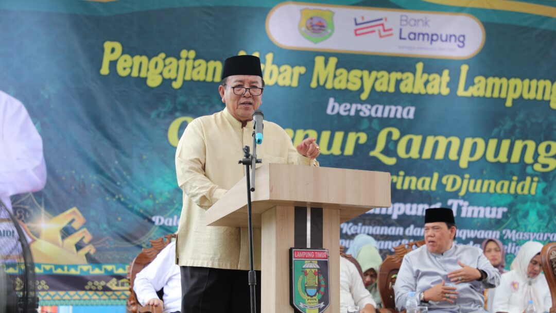 Gubernur Arinal dan Ibu Riana Hadiri Pengajian Akbar di Lapangan Merdeka Lampung Timur