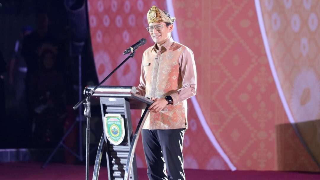 Festival Sriwijaya Masuk ‘Karisma Event Nusantara 2024’, Menparekraf Sandiaga Uno beri Penghargaan kepada Pj Gubernur Agus Fatoni