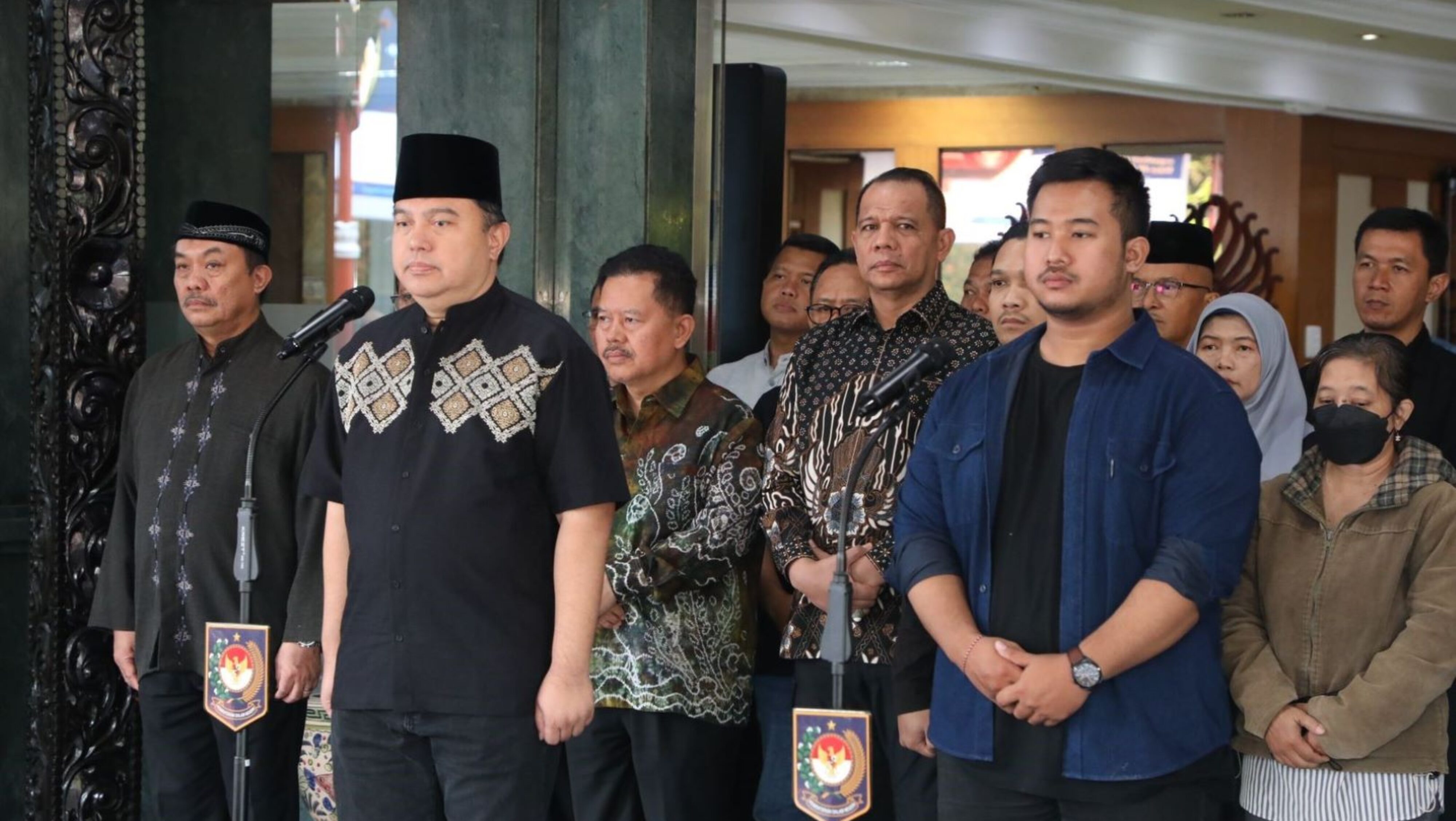 Lepas Jenazah Almarhum Eko Prasetyanto, Plt. Sekjen Kemendagri Sampaikan Duka Mendalam