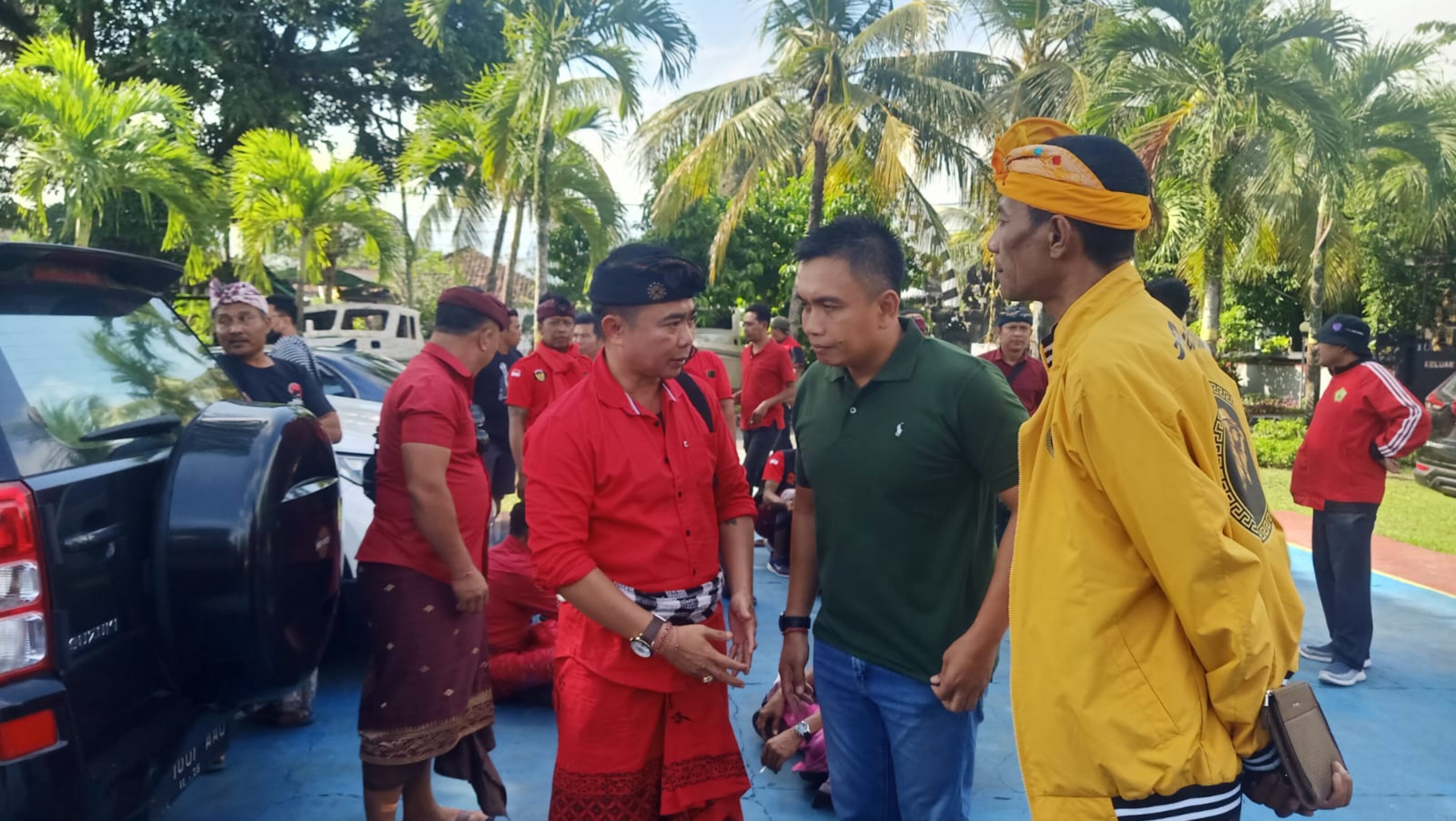 Simpatisan dan Kader PDIP Penuhi Rutan Kelas II B Negara Sambut Winasa, Sinyal Kembang-Ipat?
