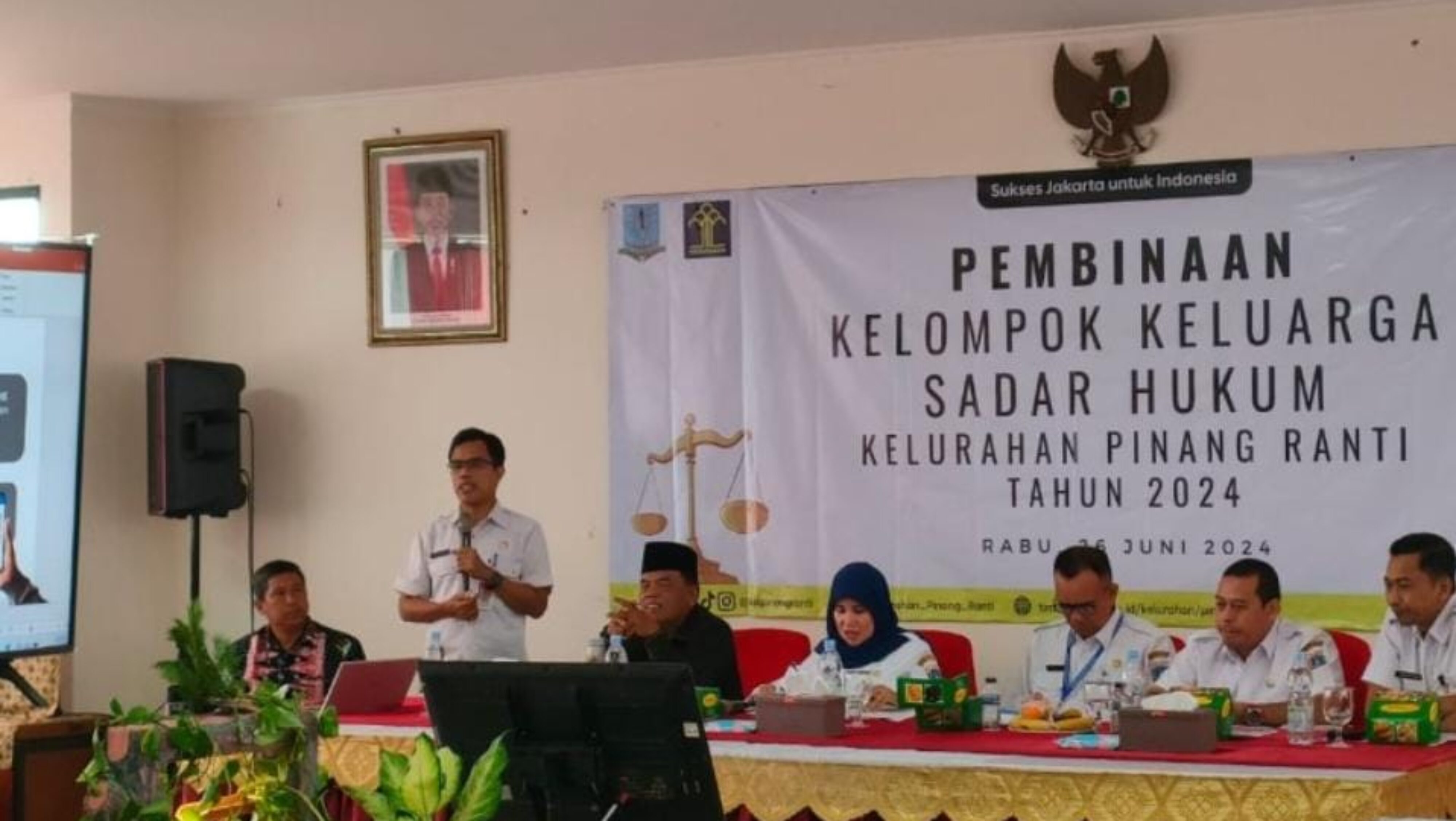 Lagi Dukcapil Beri Pencerahan Hukum Adminduk Pada Kelompok Kadarkum Pinang Ranti