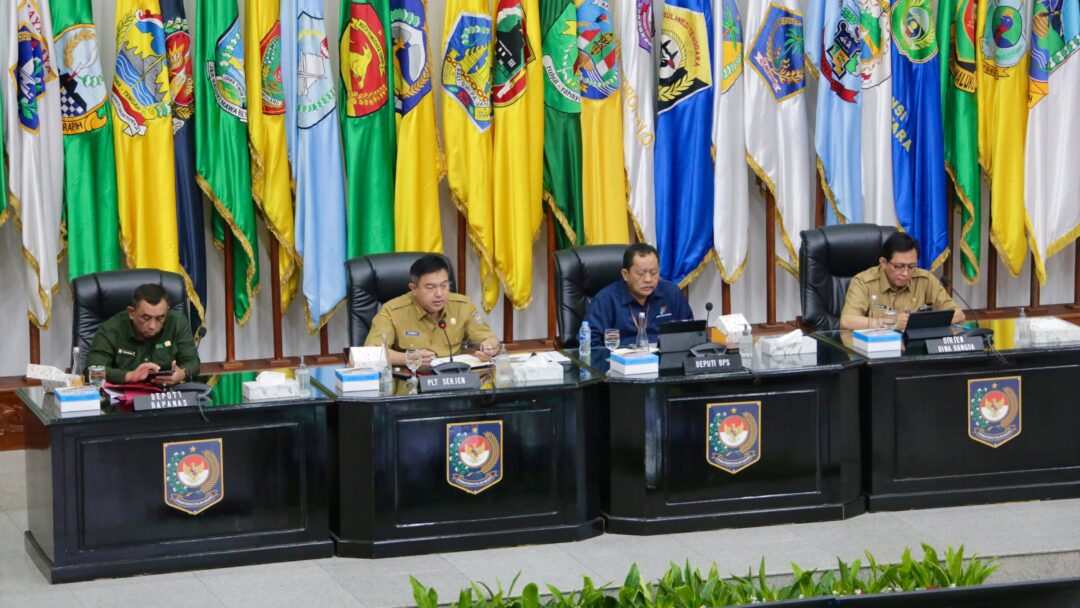 Plt. Sekjen Kemendagri Minta Kepala Daerah Serius Dan Cepat Tangani TBC Dan Polio
