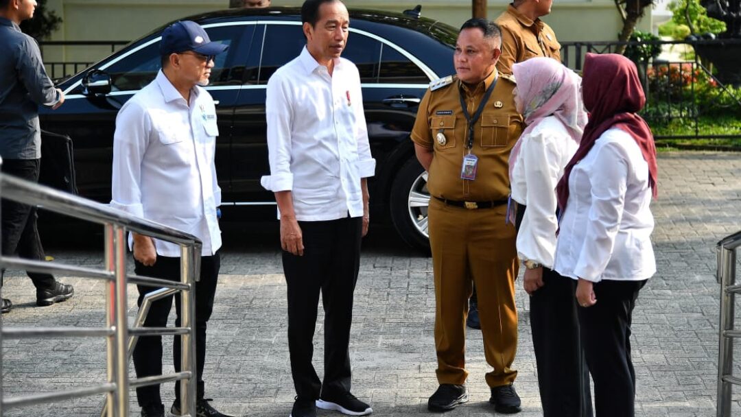 Pj. Gubernur Samsudin Dampingi Presiden Joko Widodo Kunjungi RSUD Dr. H. Bob Bazar, Lampung Selatan