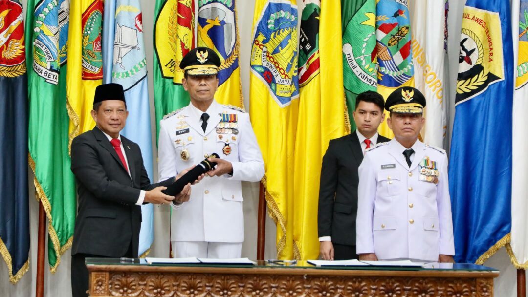 Atas Nama Presiden, Mendagri Lantik Pj. Gubernur Papua dan Papua Selatan