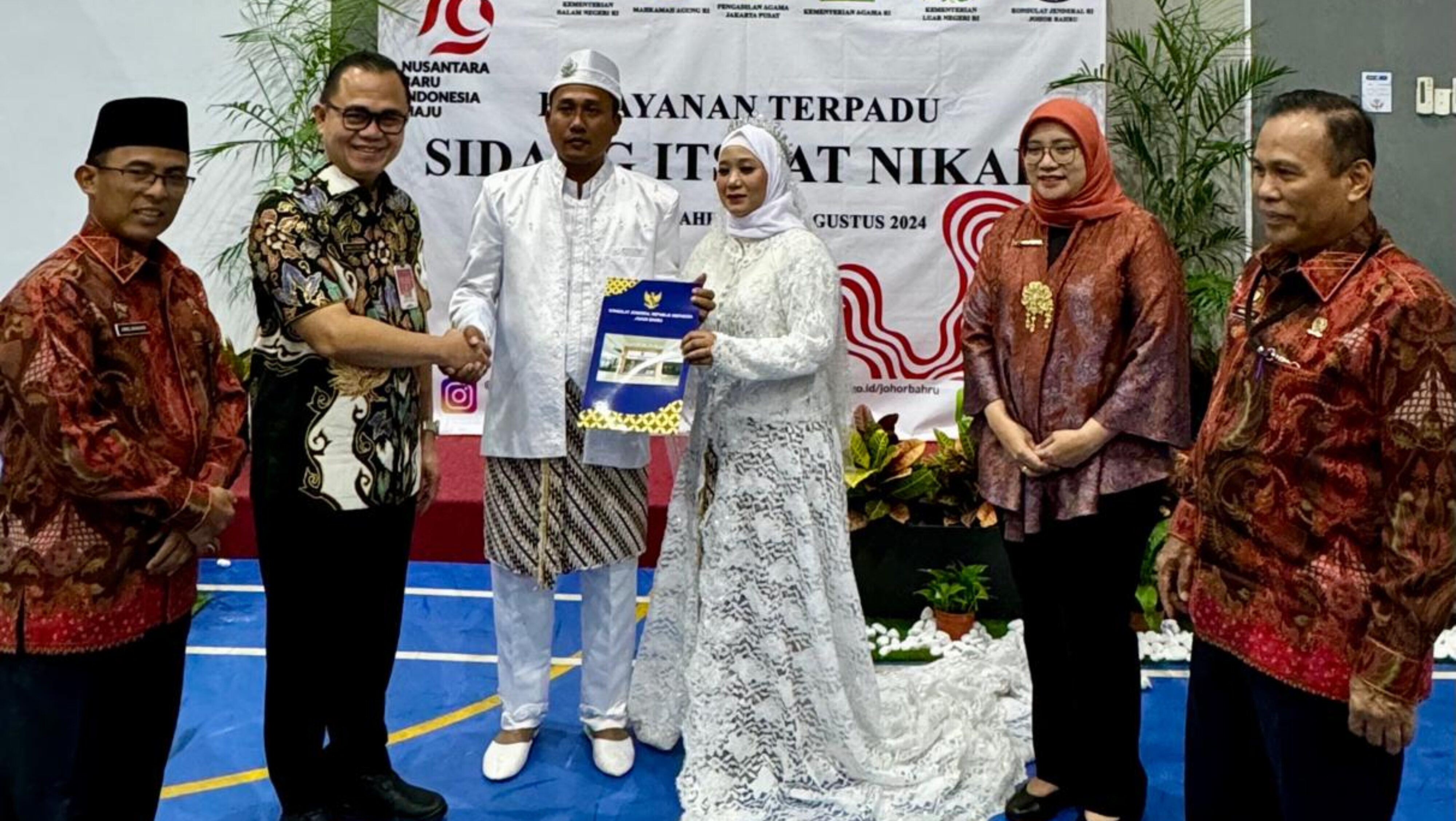 Tim Pelayanan Terpadu KJRI Johor Bahru Malaysia Berhasil Melayani  35 Pasang WNI