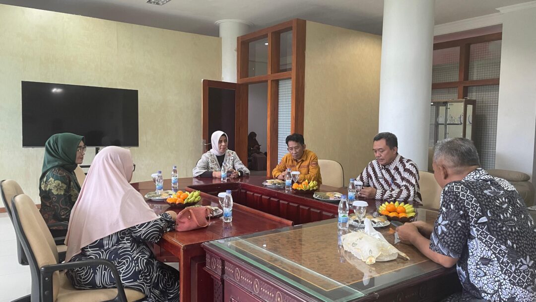 Perluas Inovasi di Maluku Tengah, Kepala BSKDN Serukan Keterlibatan Asosiasi Profesi dan Masyarakat