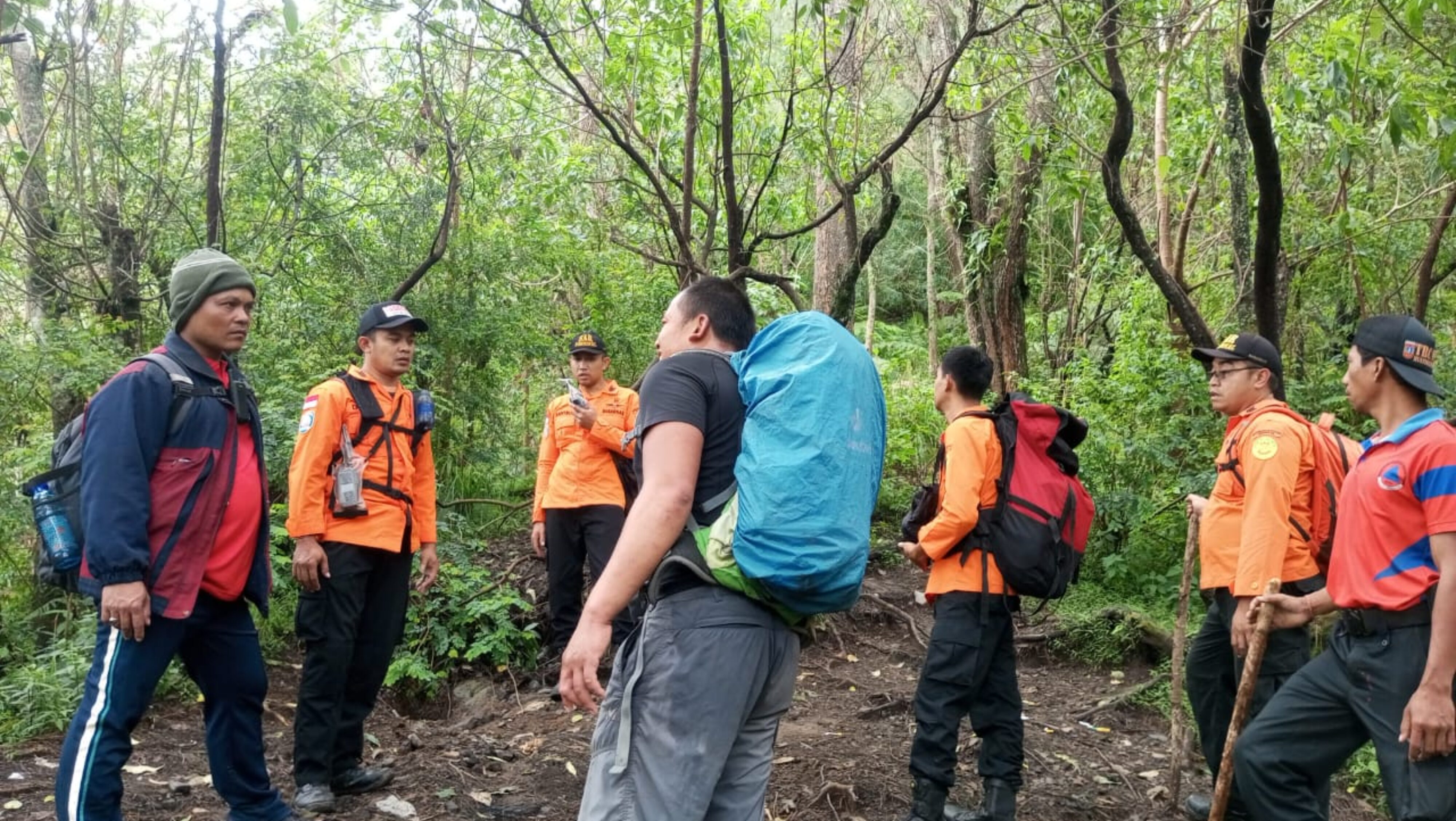 WNA Korsel Hilang di Gunung Agung, Tim SAR Gabungan Lakukan Pencarian