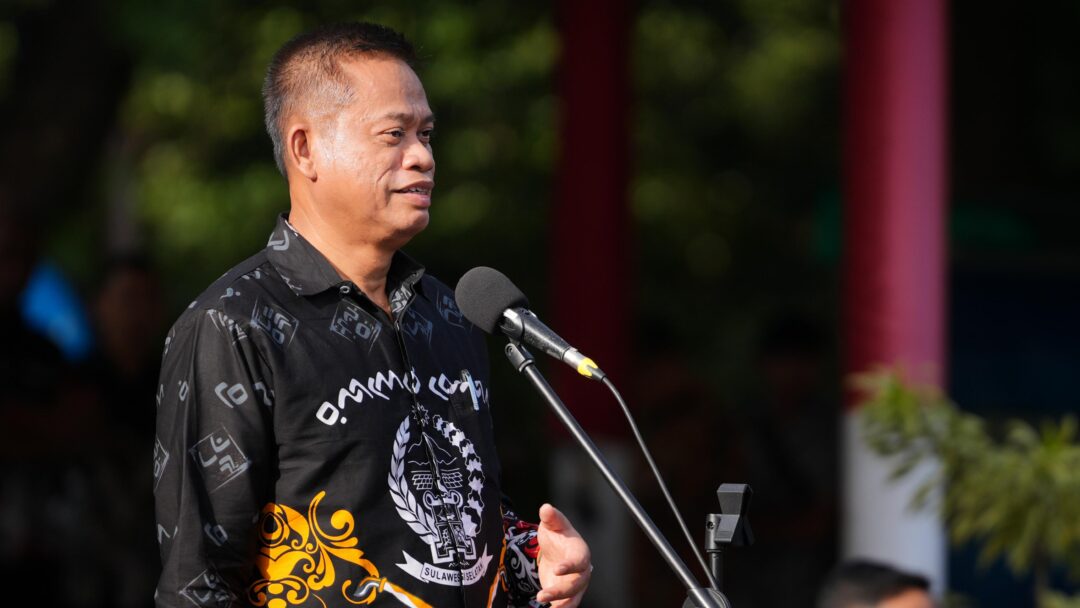 Perdana Pimpin Apel Pagi Pasca Dilantik, Pj Gubernur Prof Fadjry Djufry Minta OPD Lingkup Pemprov Sulsel Sukseskan Program Nasional