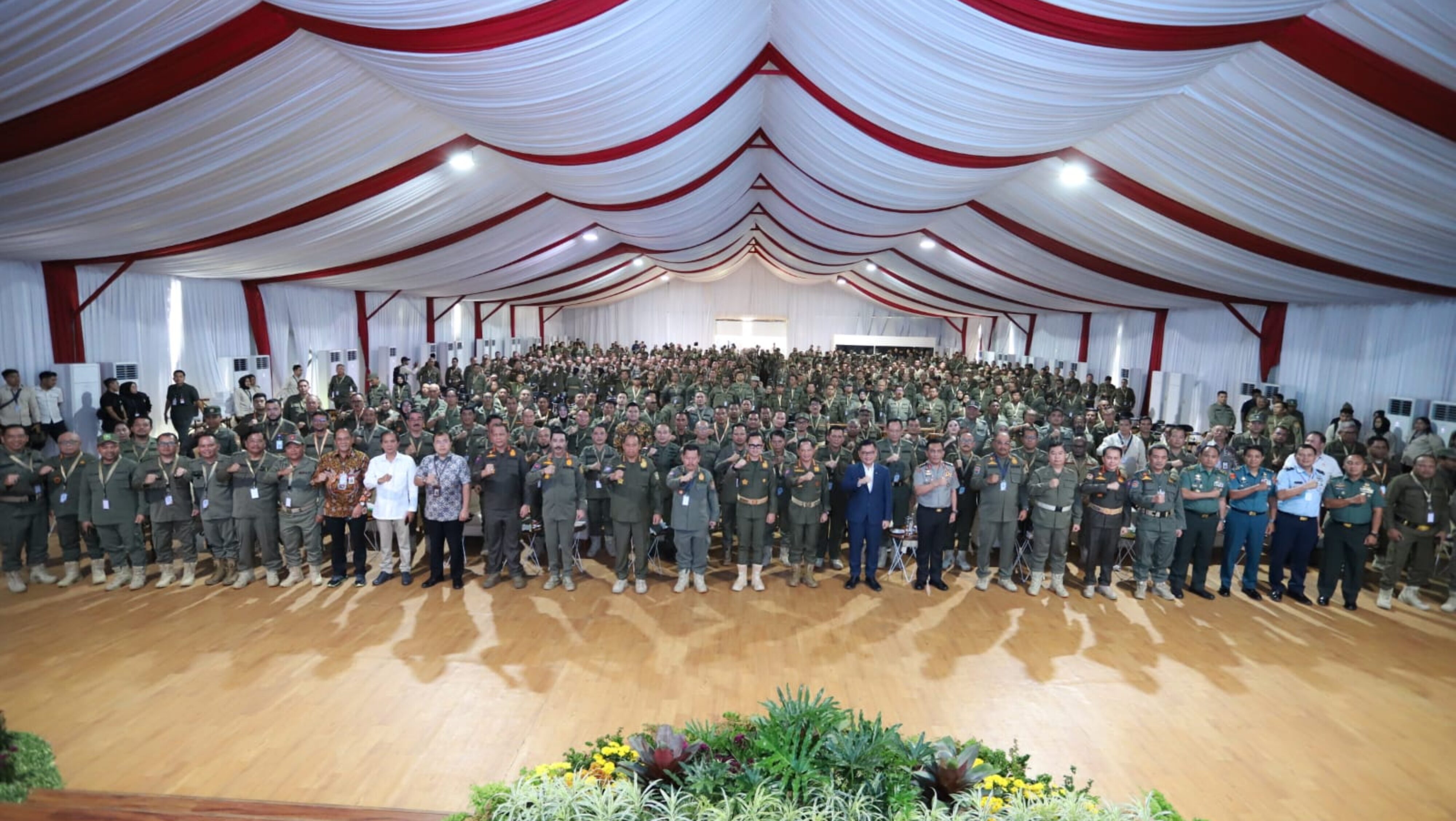 Mendagri Resmi Buka Retret Pembekalan Kepala Daerah 2025 di Lembah Tidar Akmil Magelang